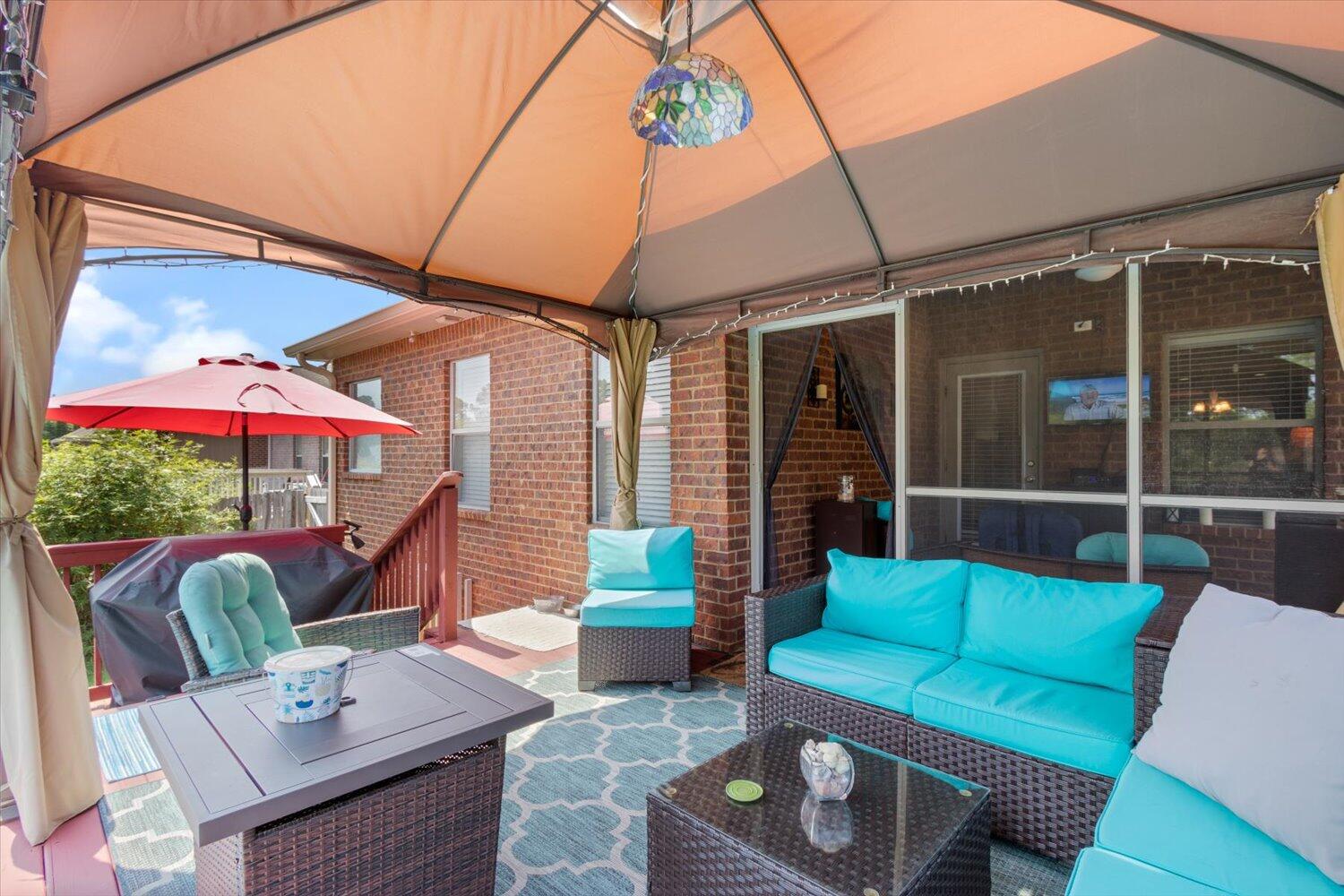 WINDWARD COVE - Residential