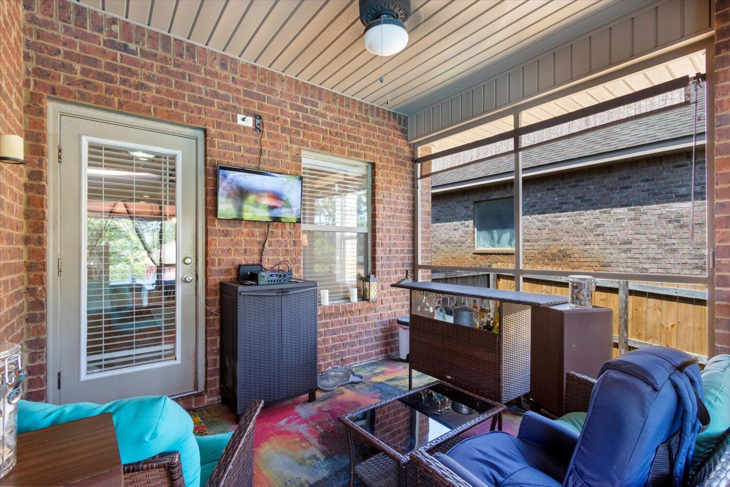 WINDWARD COVE - Residential