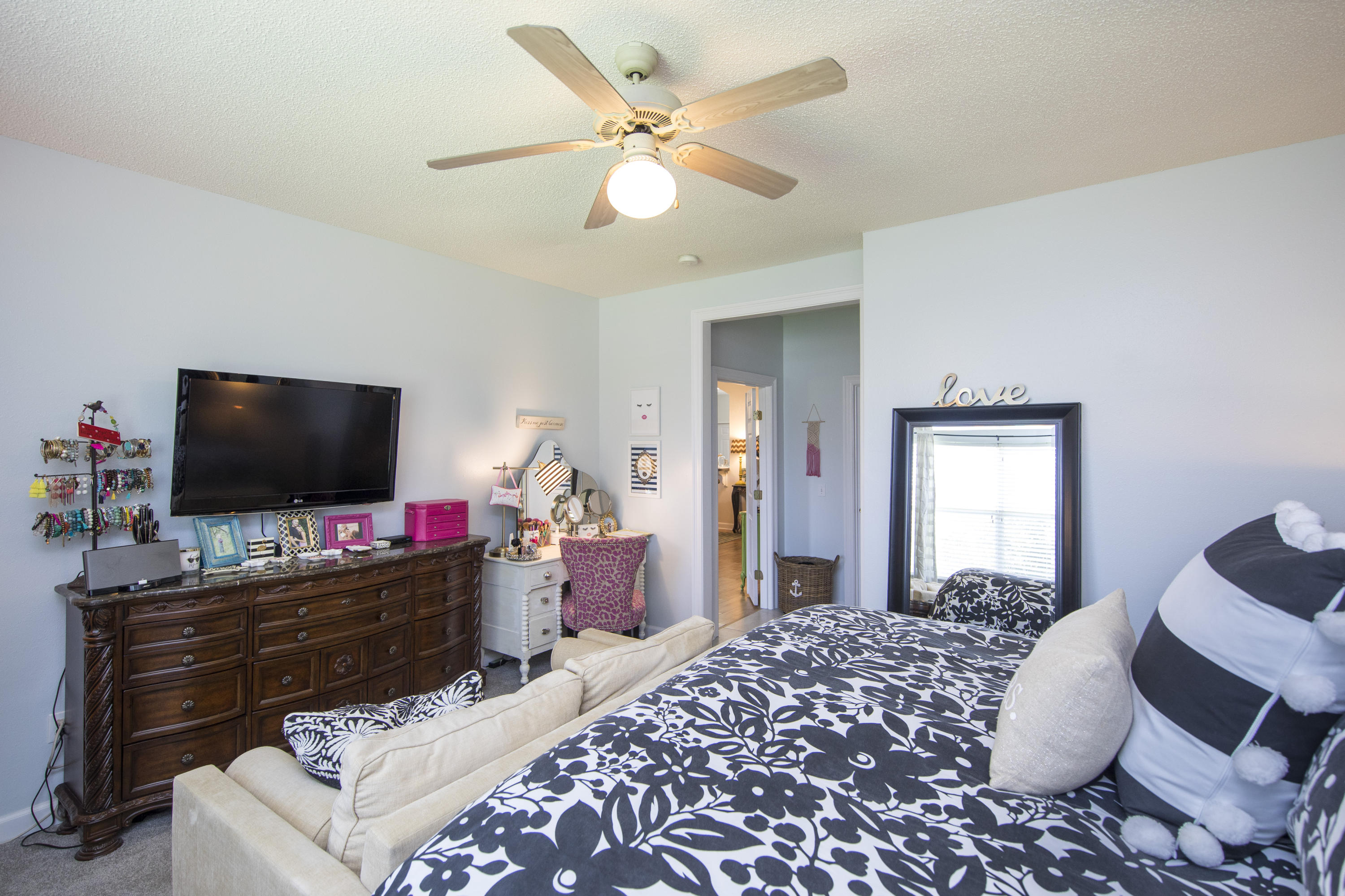 Escada - Residential