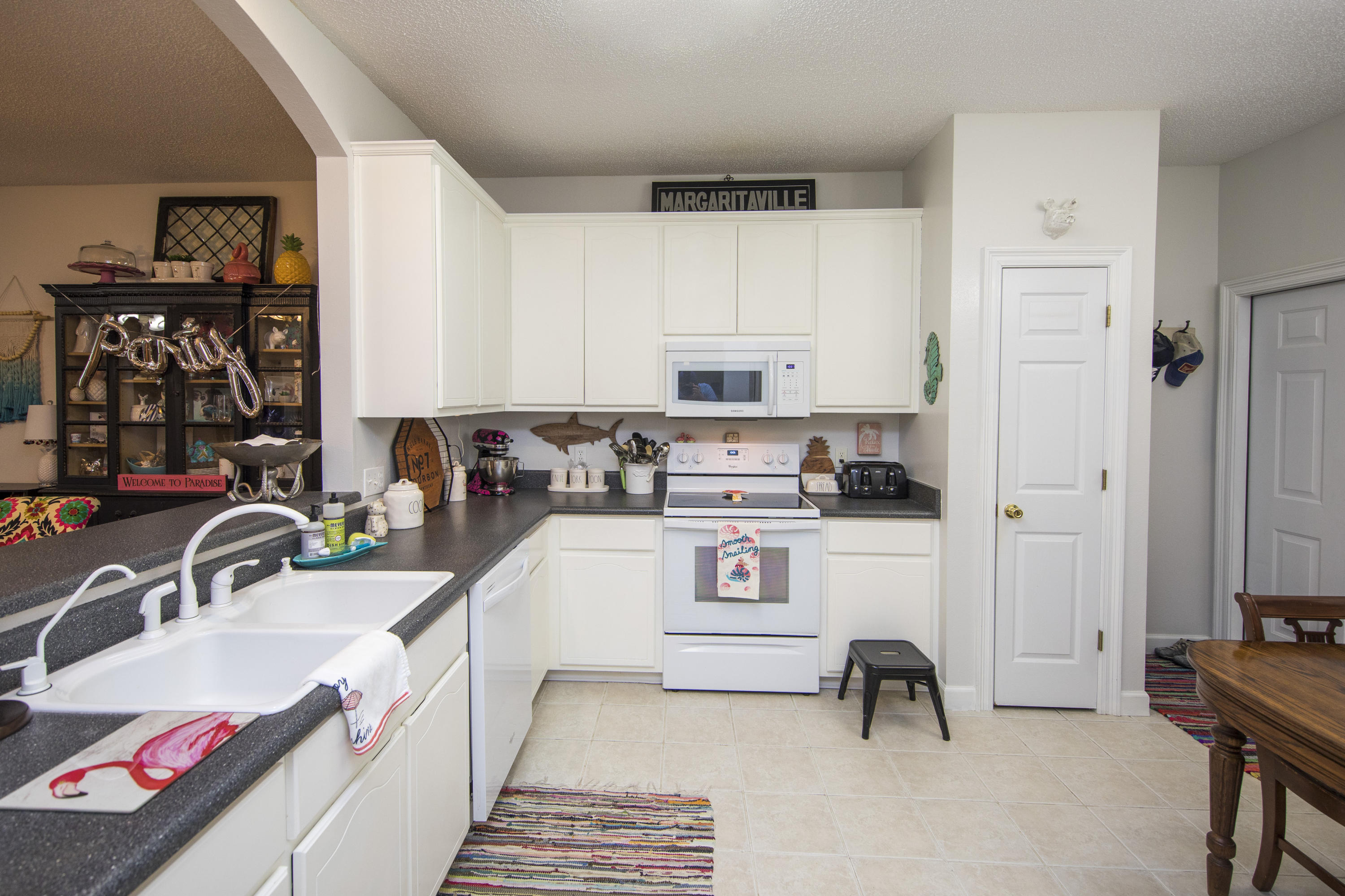 Escada - Residential