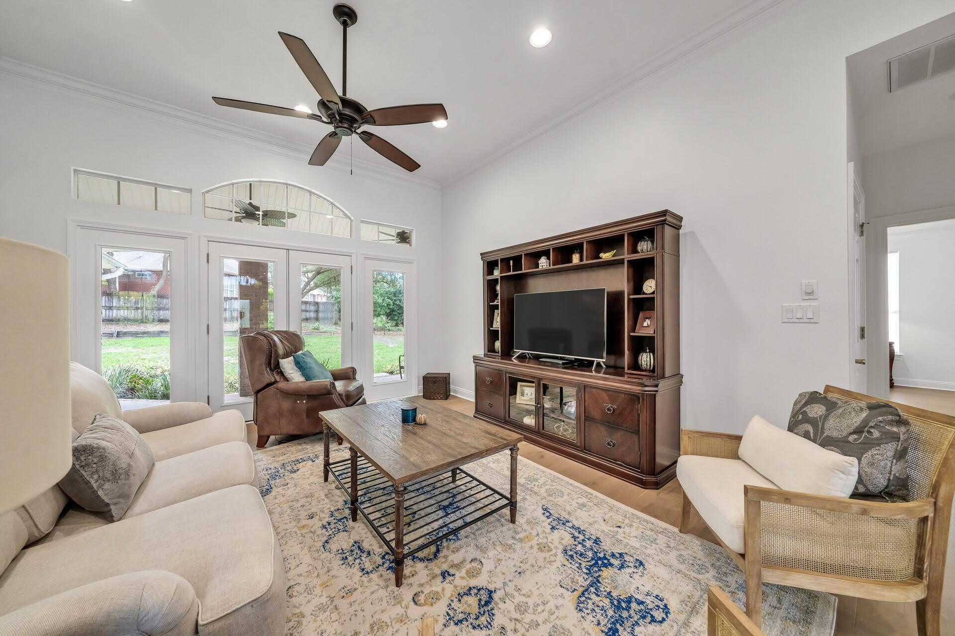 ROCKY BAYOU COUNTRY CLUB ESTATES 9 - Residential