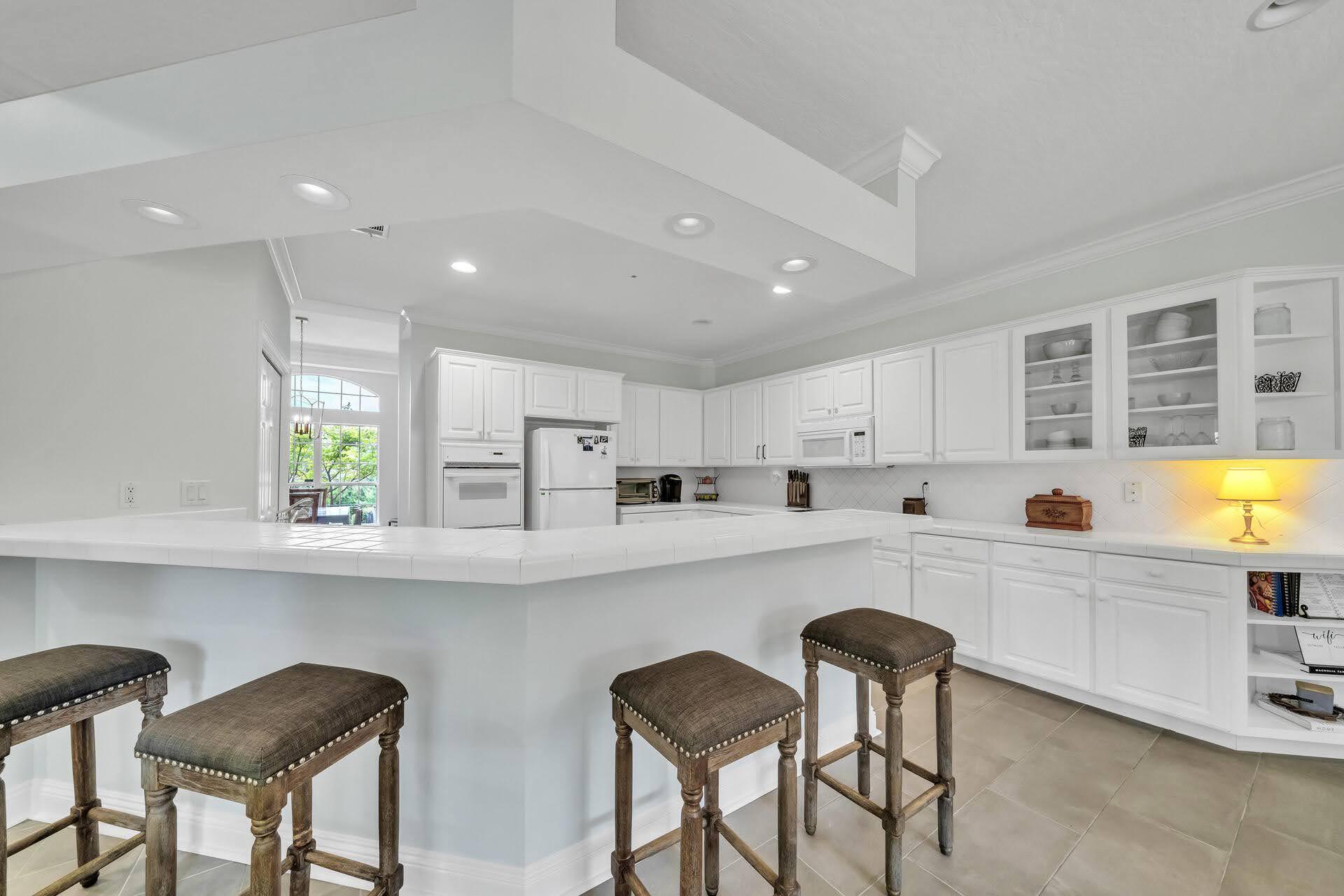 ROCKY BAYOU COUNTRY CLUB ESTATES 9 - Residential