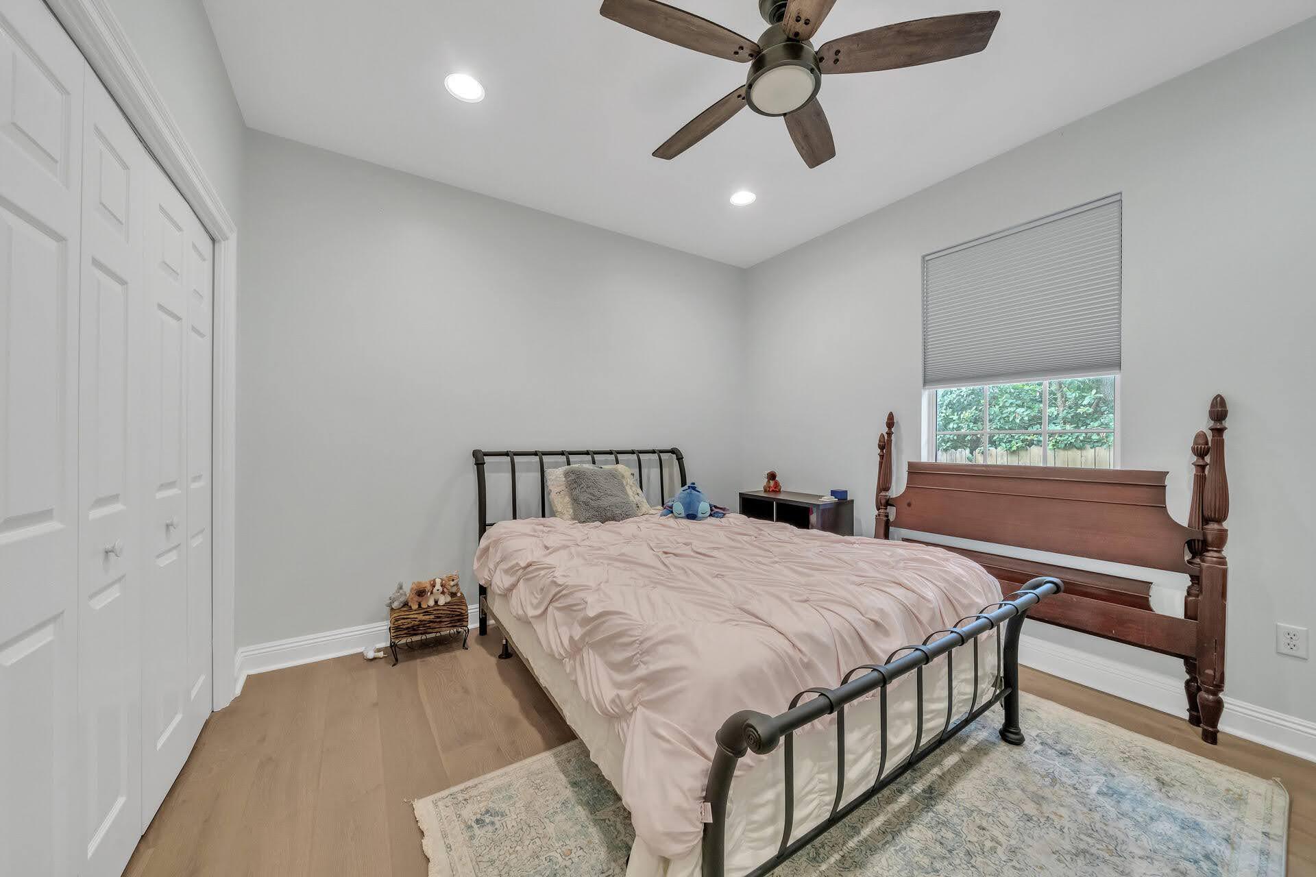 ROCKY BAYOU COUNTRY CLUB ESTATES 9 - Residential