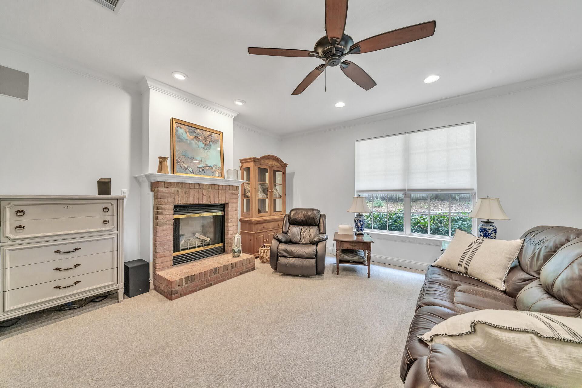 ROCKY BAYOU COUNTRY CLUB ESTATES 9 - Residential