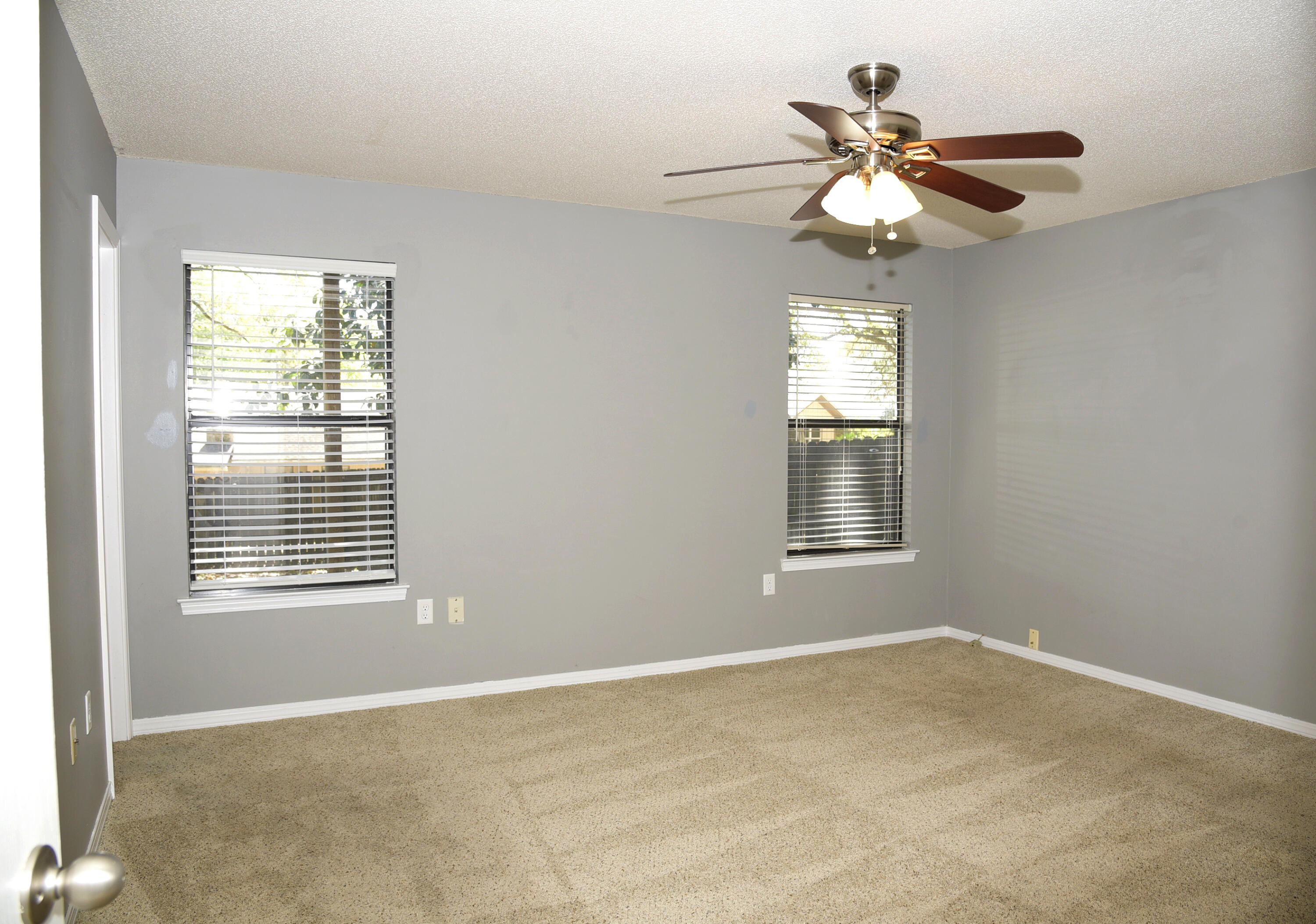 CREEKSIDE 4 - Residential Lease