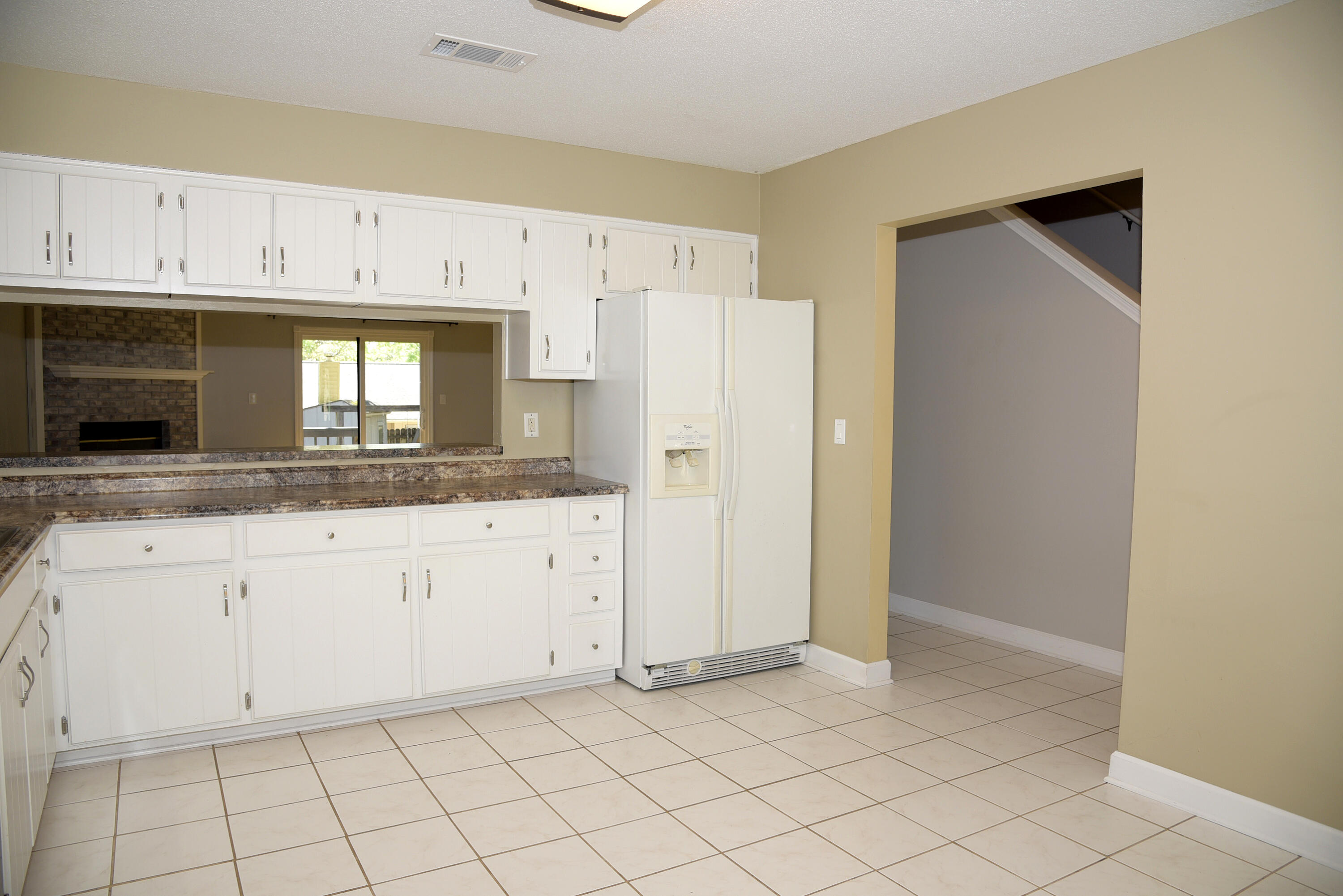 CREEKSIDE 4 - Residential Lease