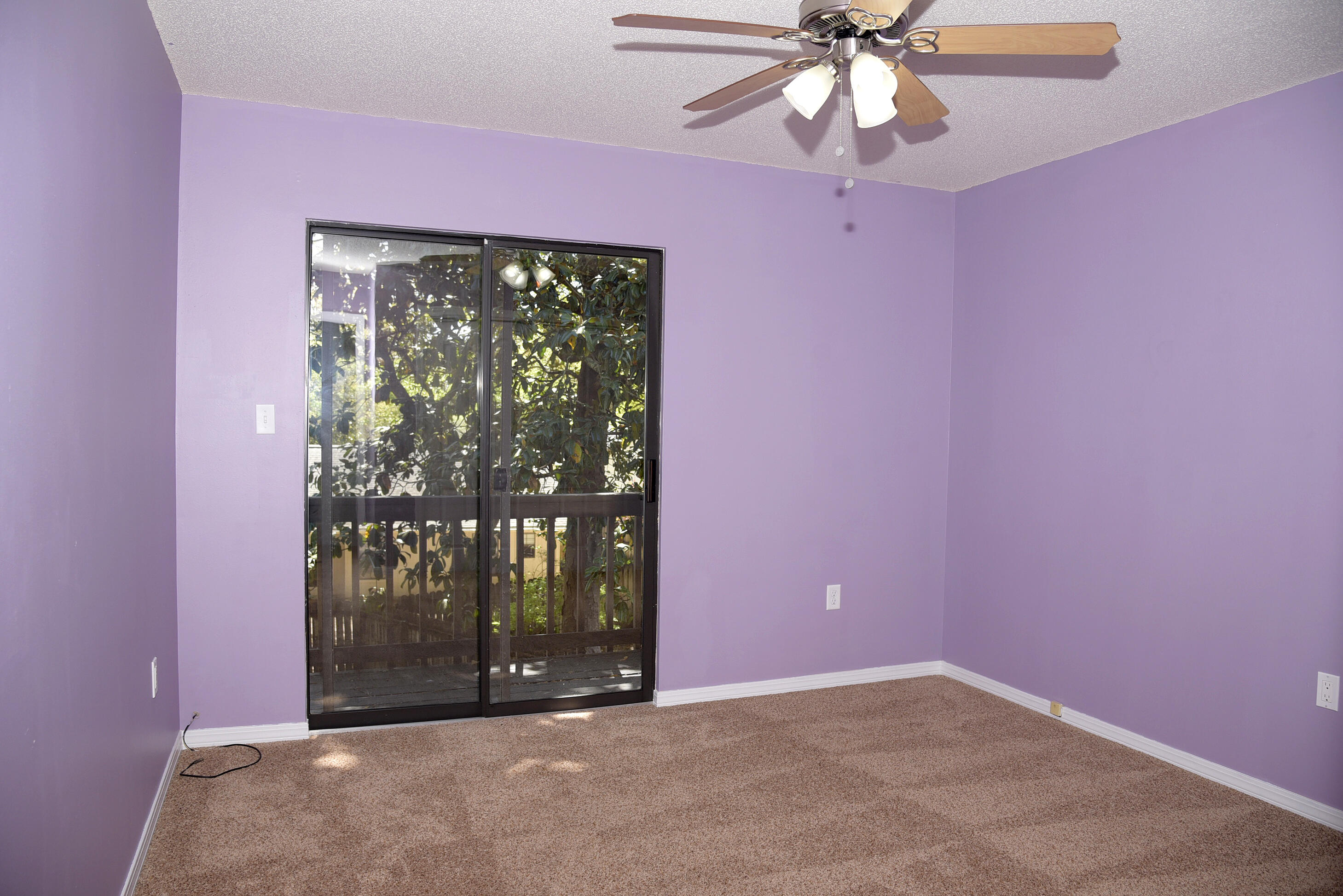 CREEKSIDE 4 - Residential Lease