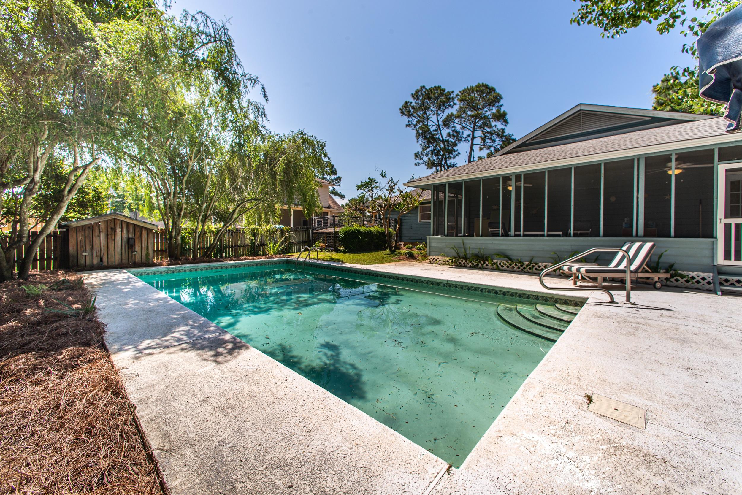 HOLIDAY SHORES EST 4TH ADDN - Residential