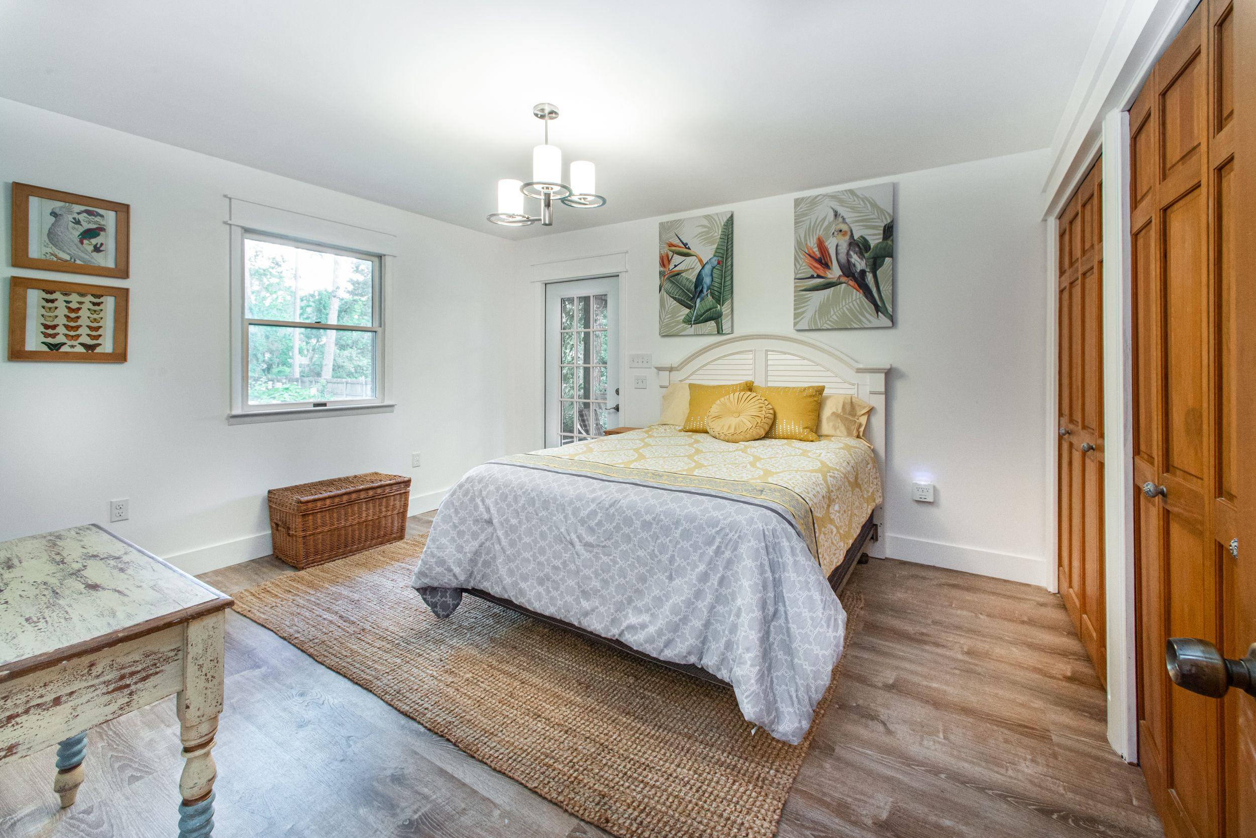 HOLIDAY SHORES EST 4TH ADDN - Residential