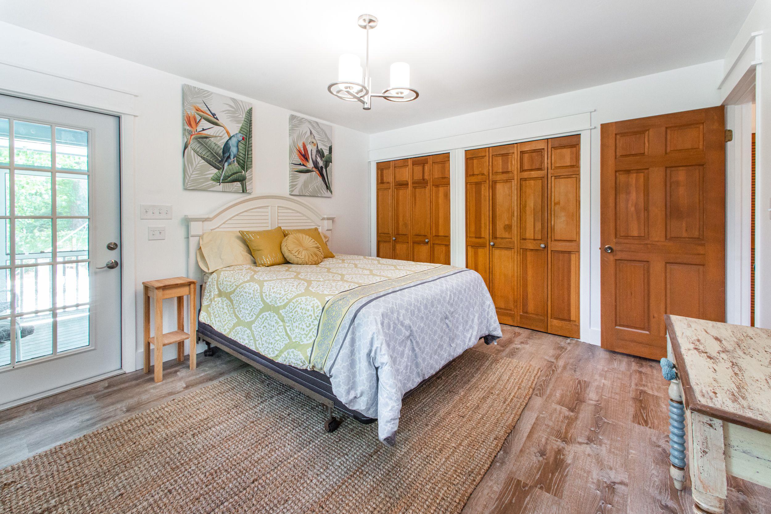 HOLIDAY SHORES EST 4TH ADDN - Residential