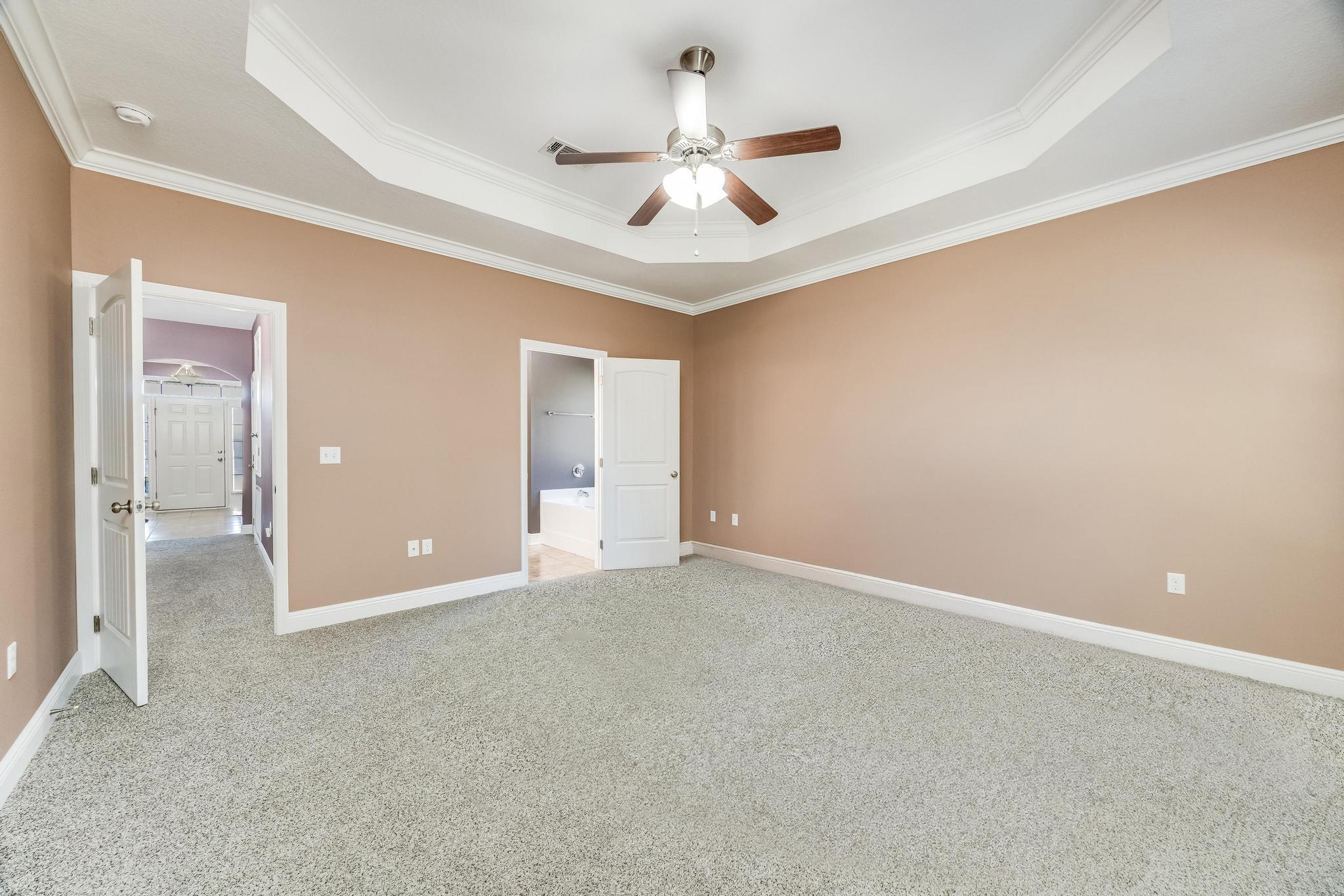 AUTUMN WOODS - Residential