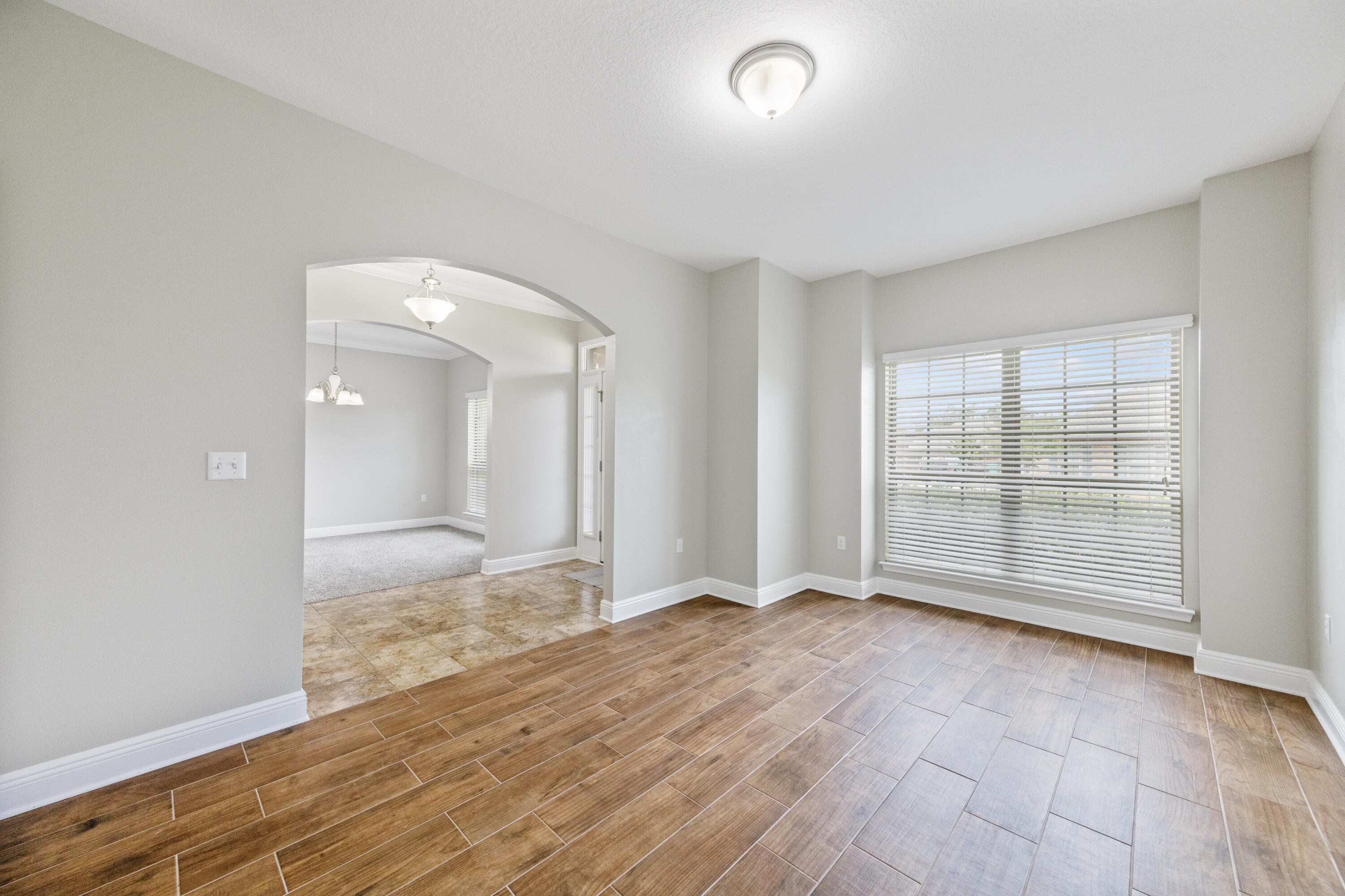 AUTUMN WOODS - Residential