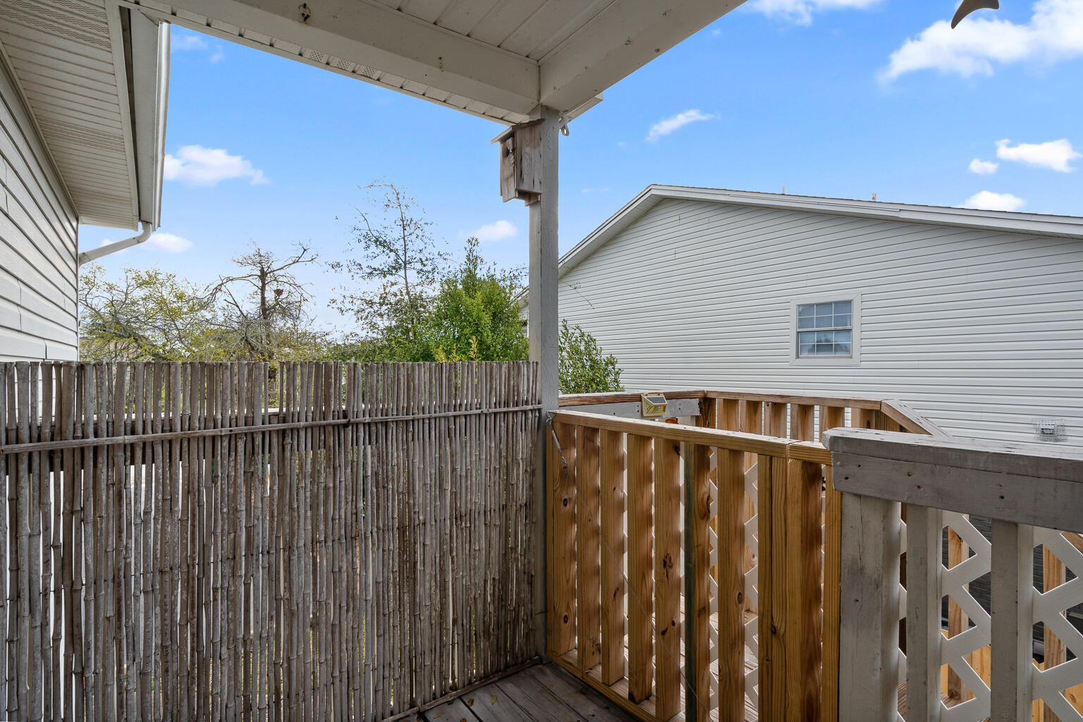 COUNTRY CLUB VILLAS - Residential