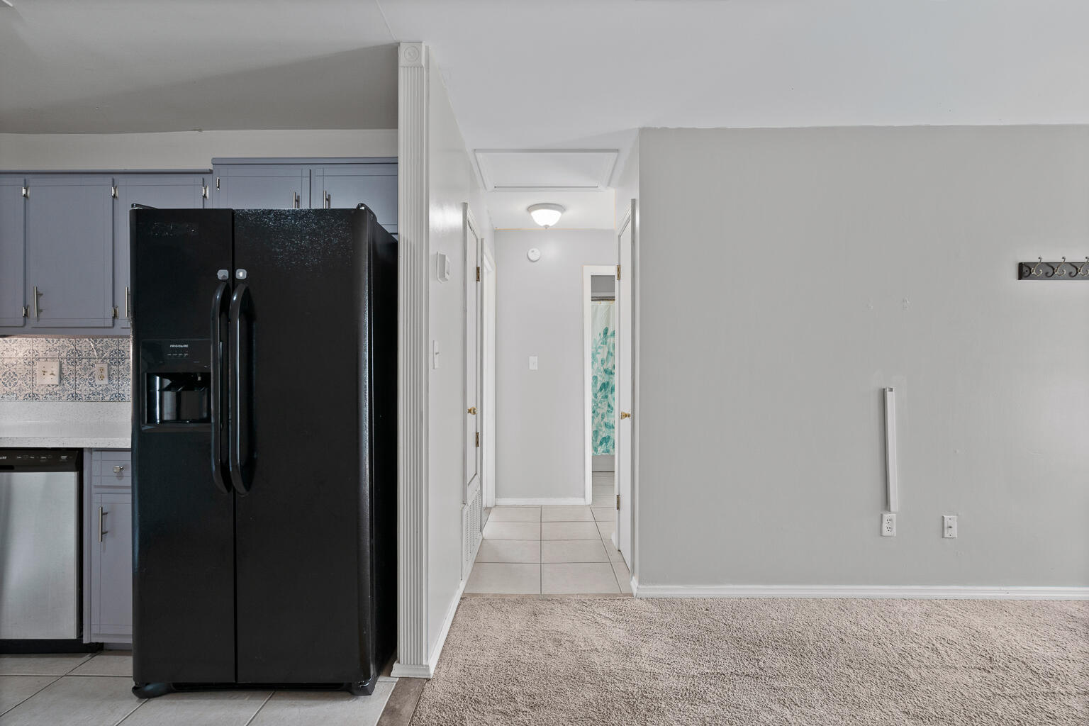 COUNTRY CLUB VILLAS - Residential