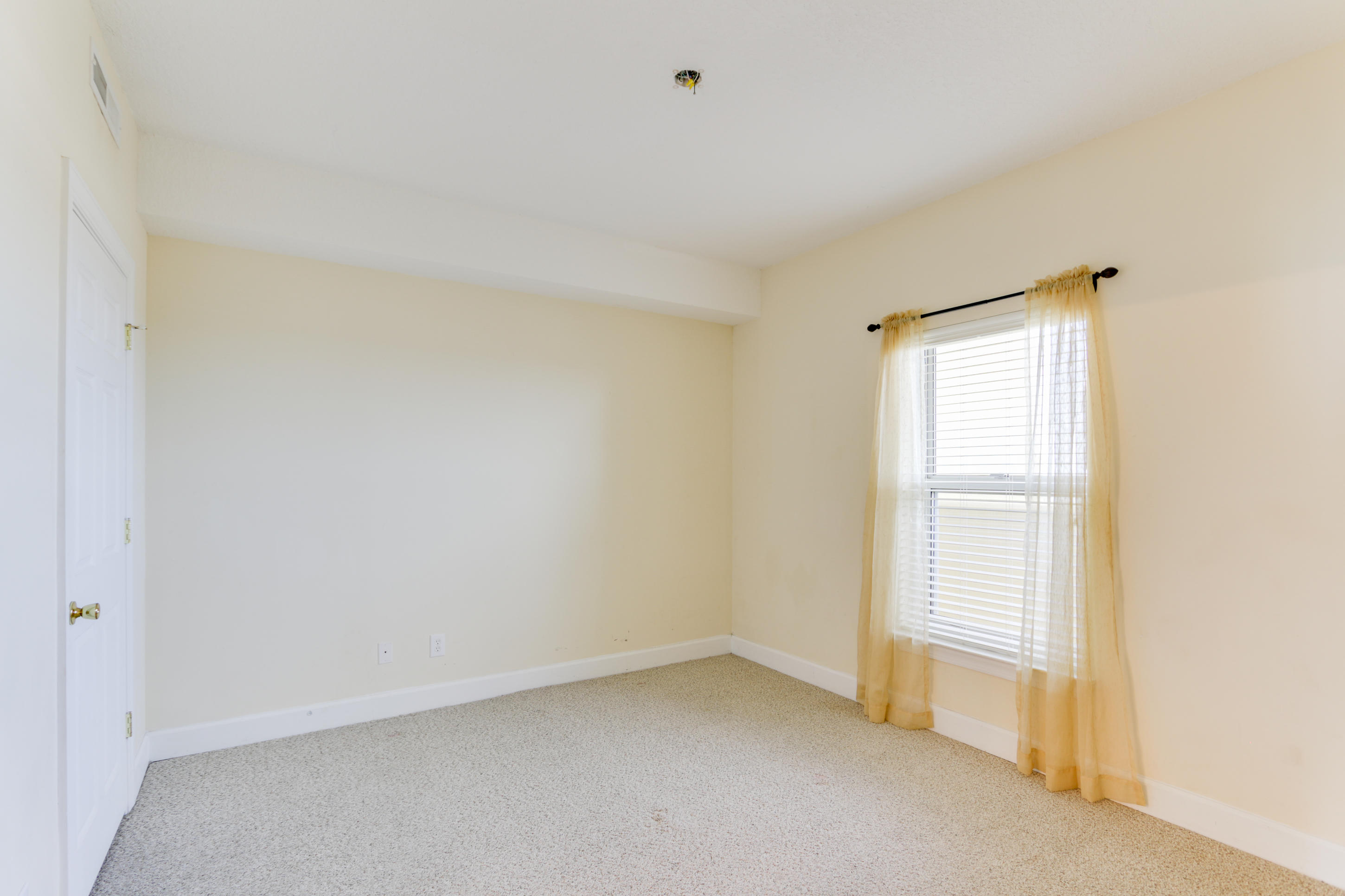 EMERALD ISLE - Residential