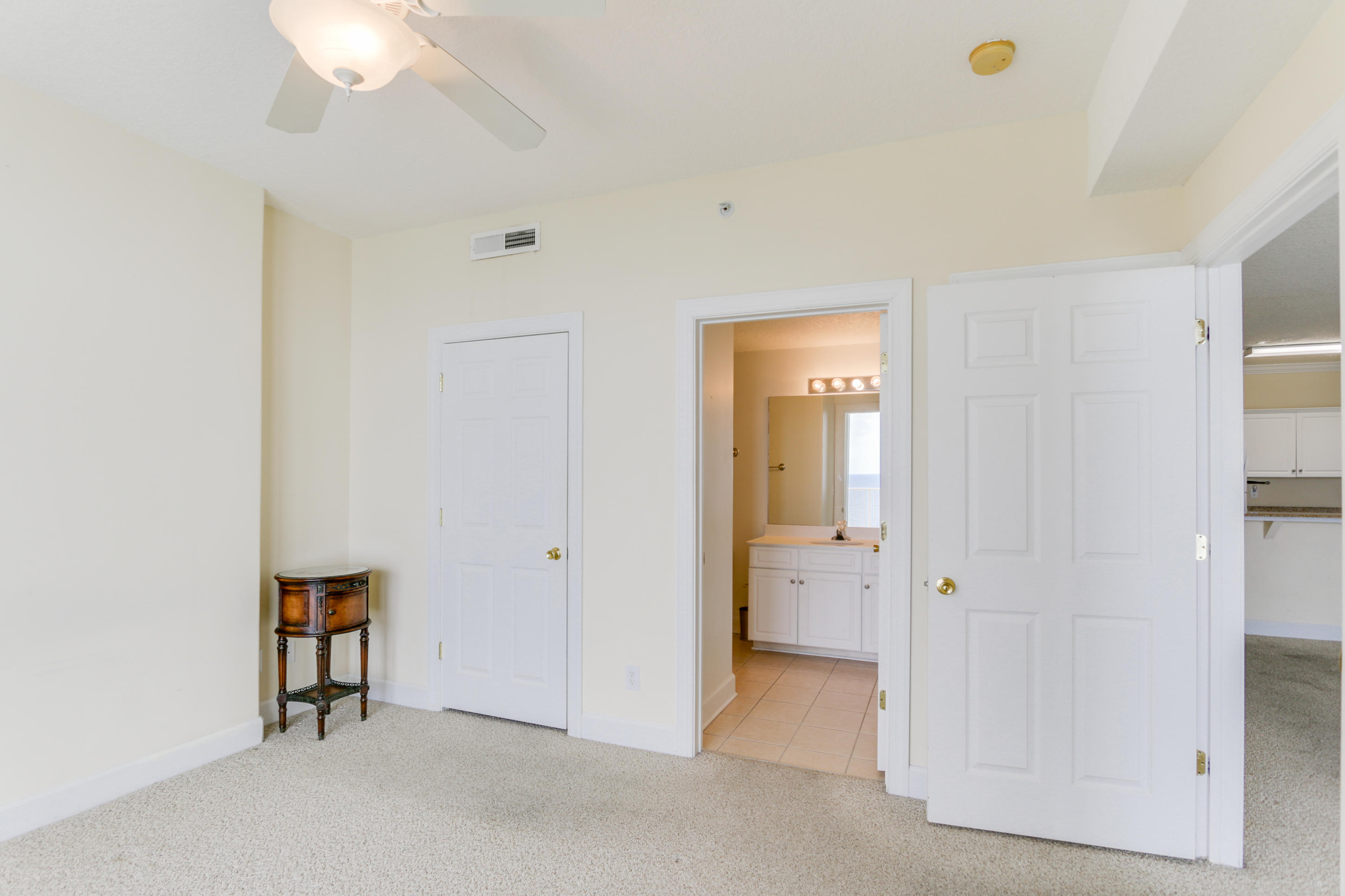 EMERALD ISLE - Residential