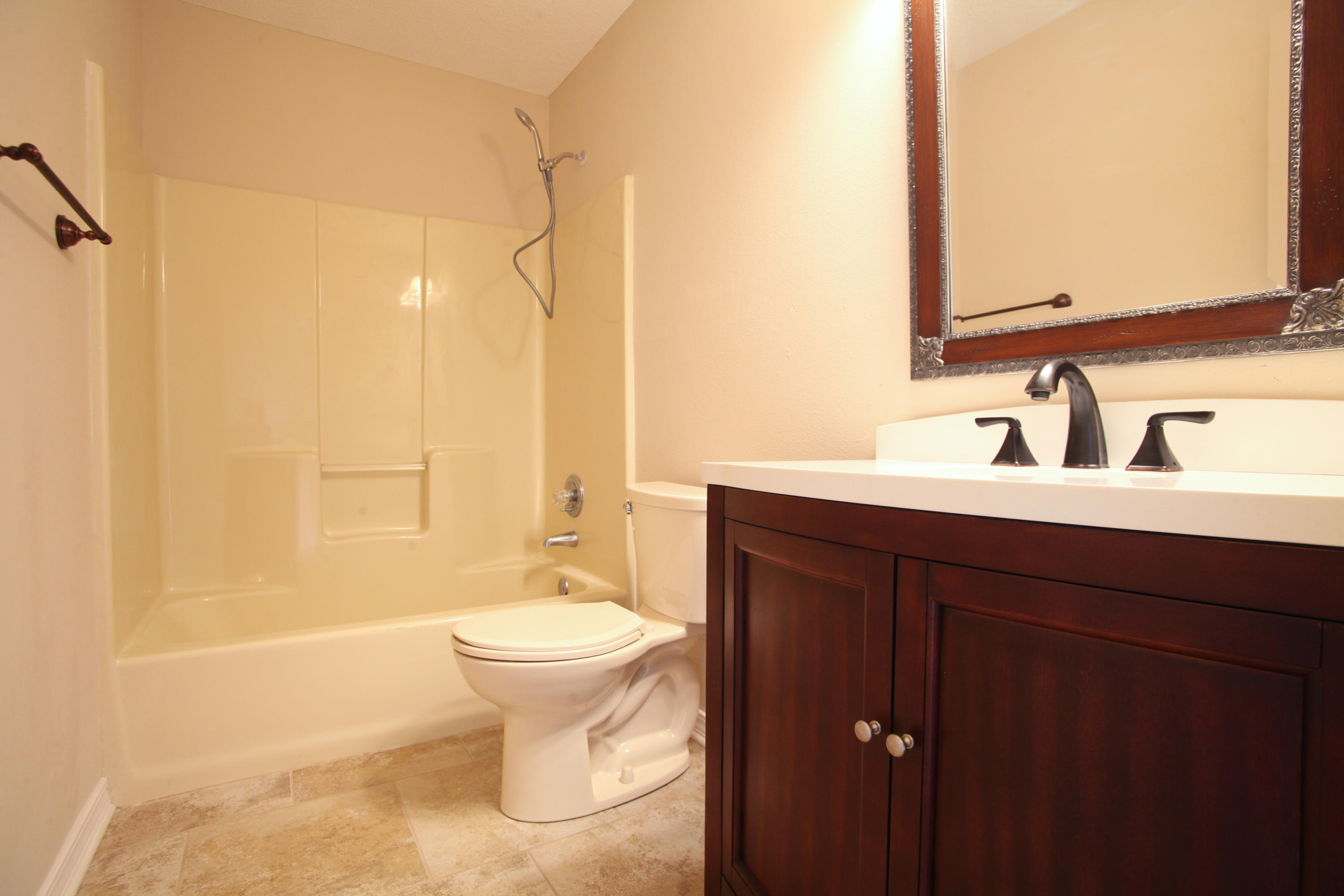 QUAYSIDE VILLAGE - Residential