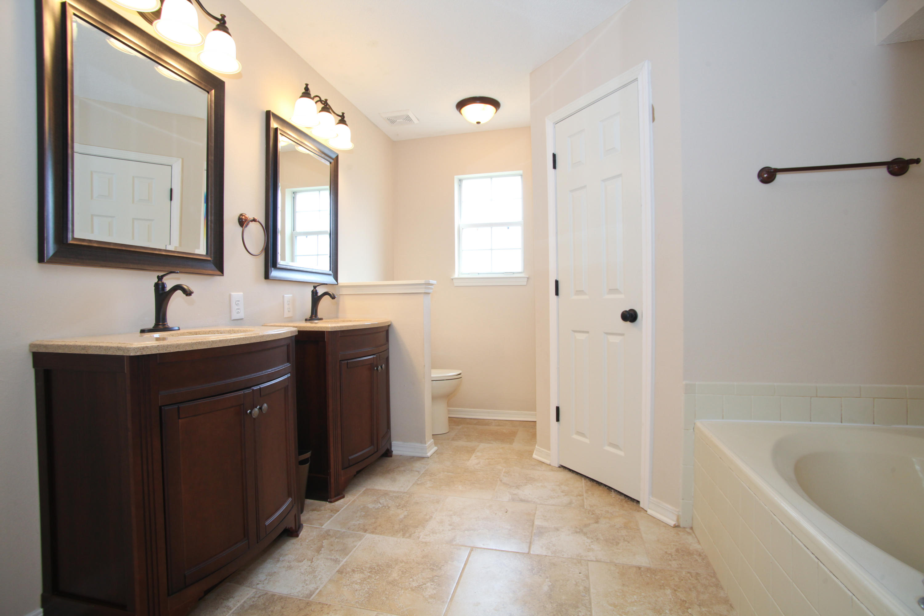 QUAYSIDE VILLAGE - Residential