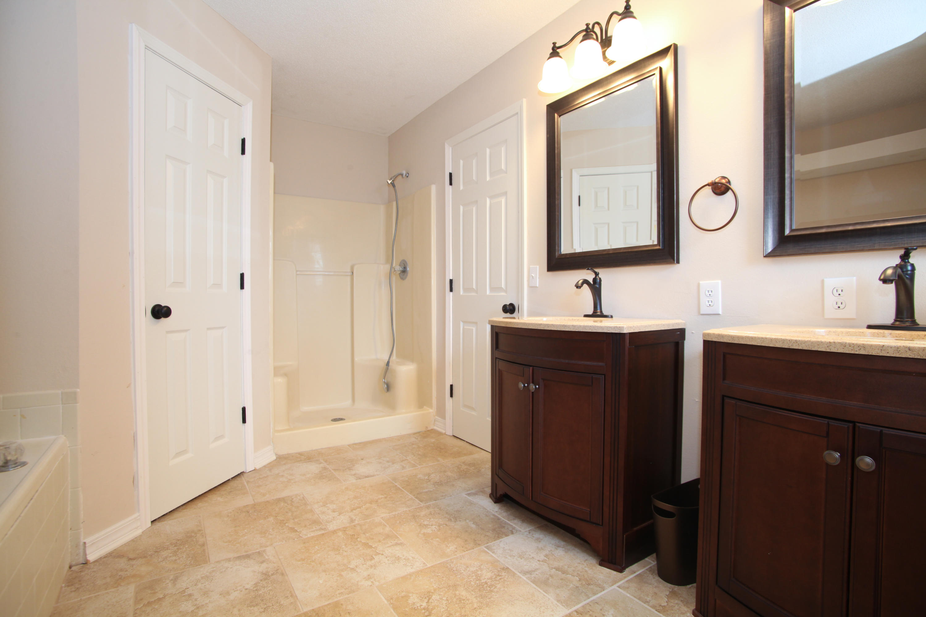 QUAYSIDE VILLAGE - Residential