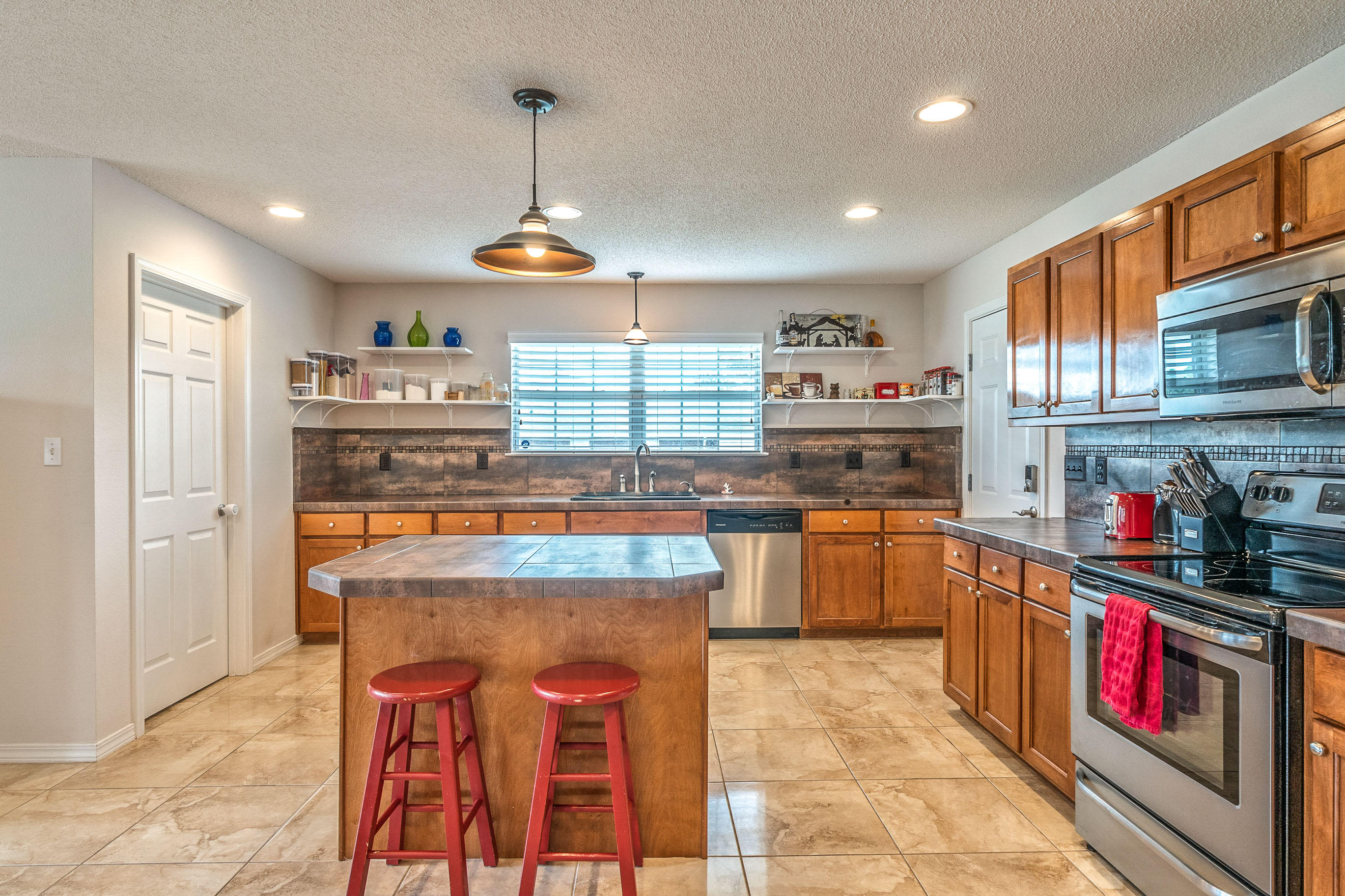 LEE FARMS PH I - Residential