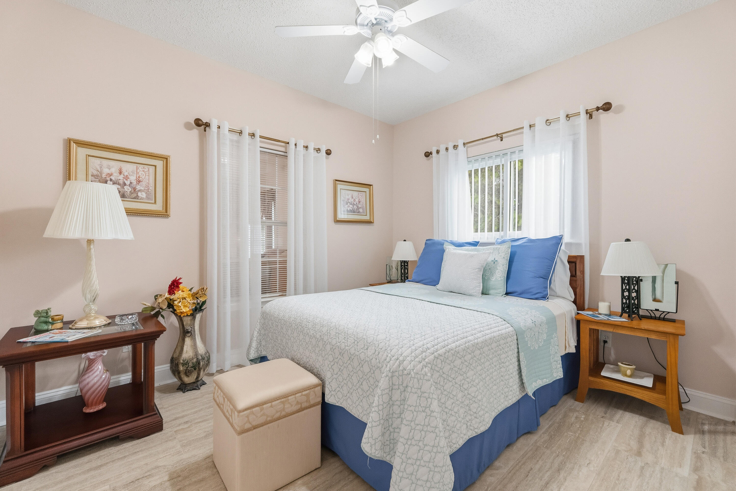 HOLLEY BY THE SEA - Residential