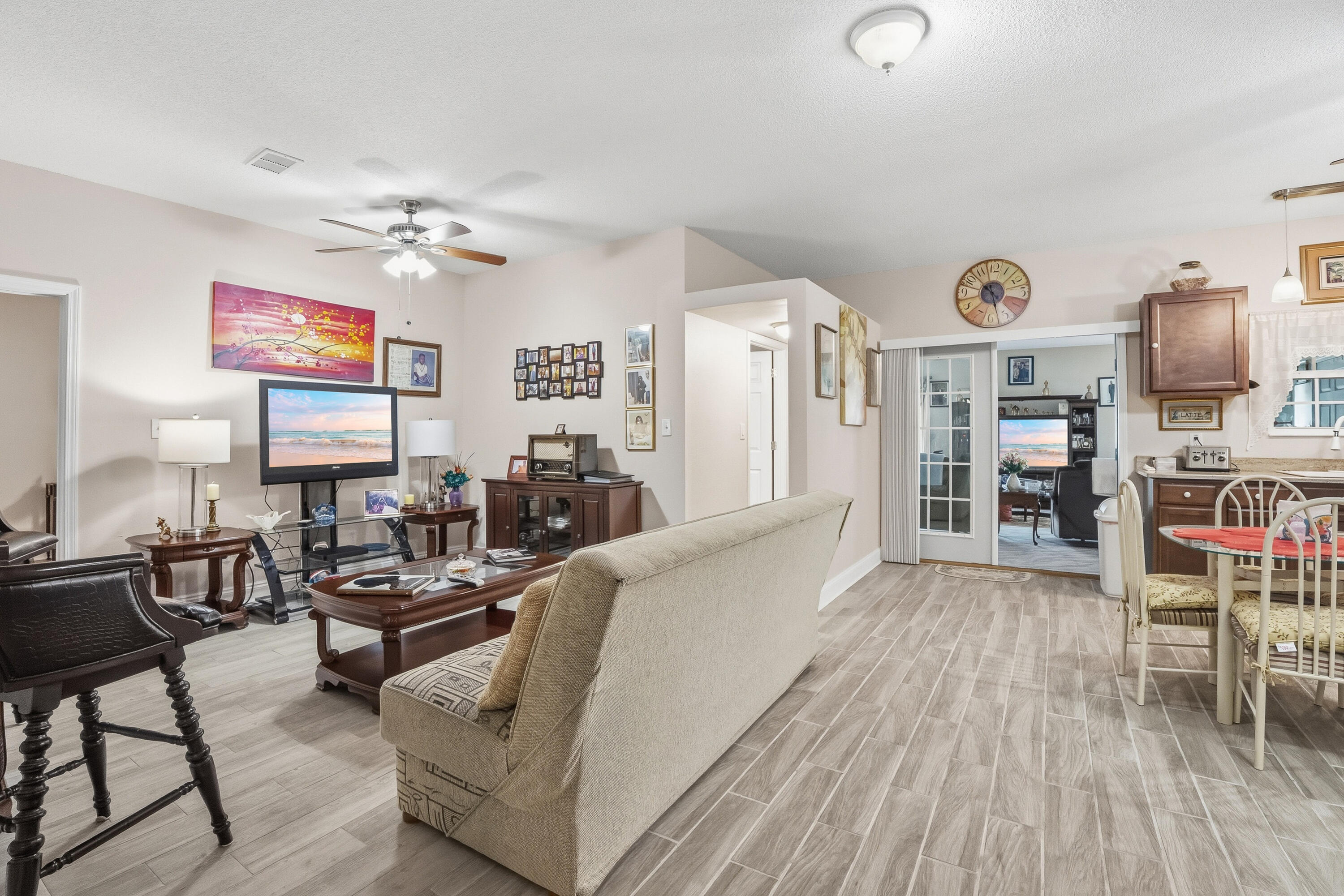 HOLLEY BY THE SEA - Residential