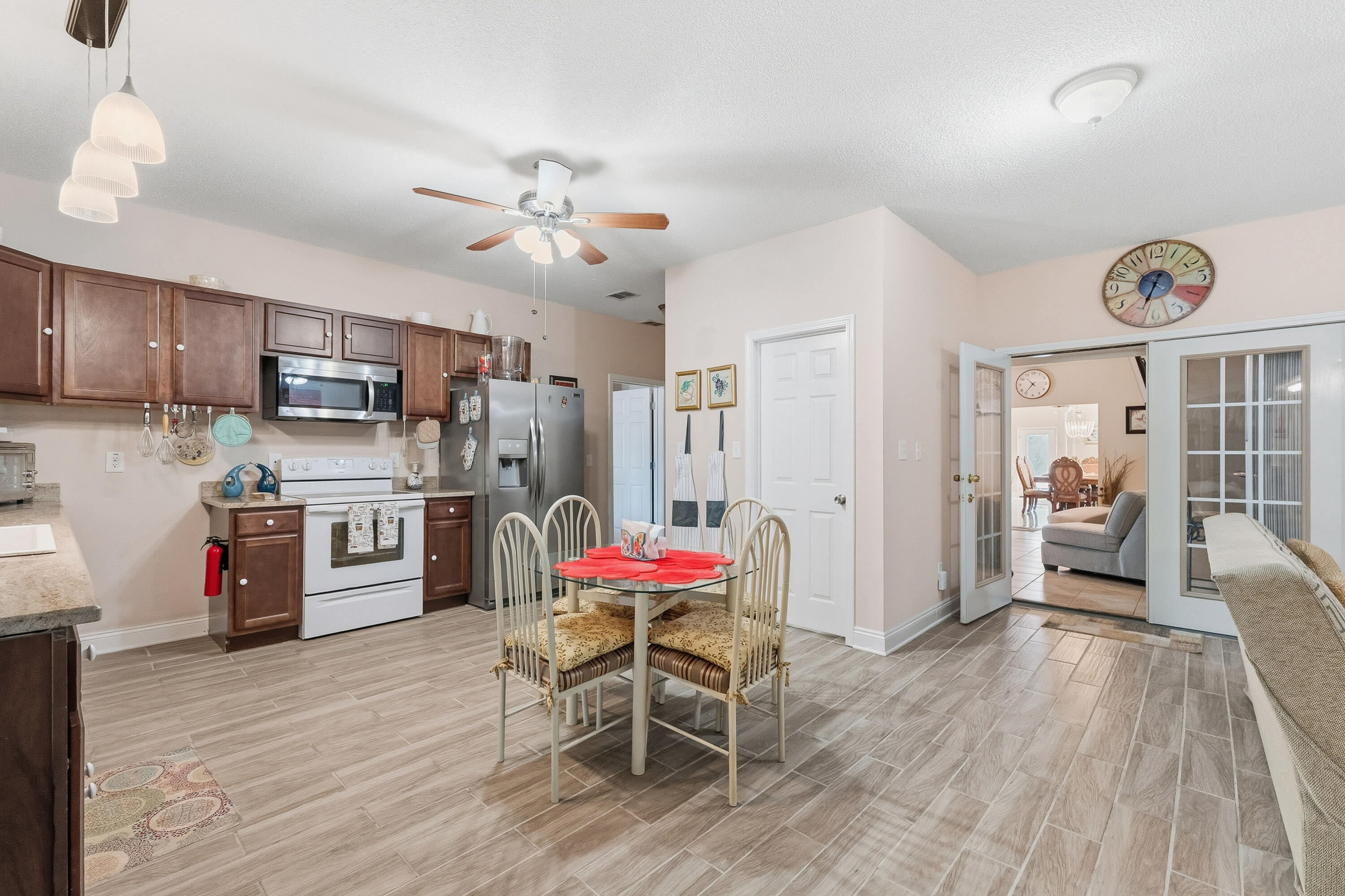 HOLLEY BY THE SEA - Residential