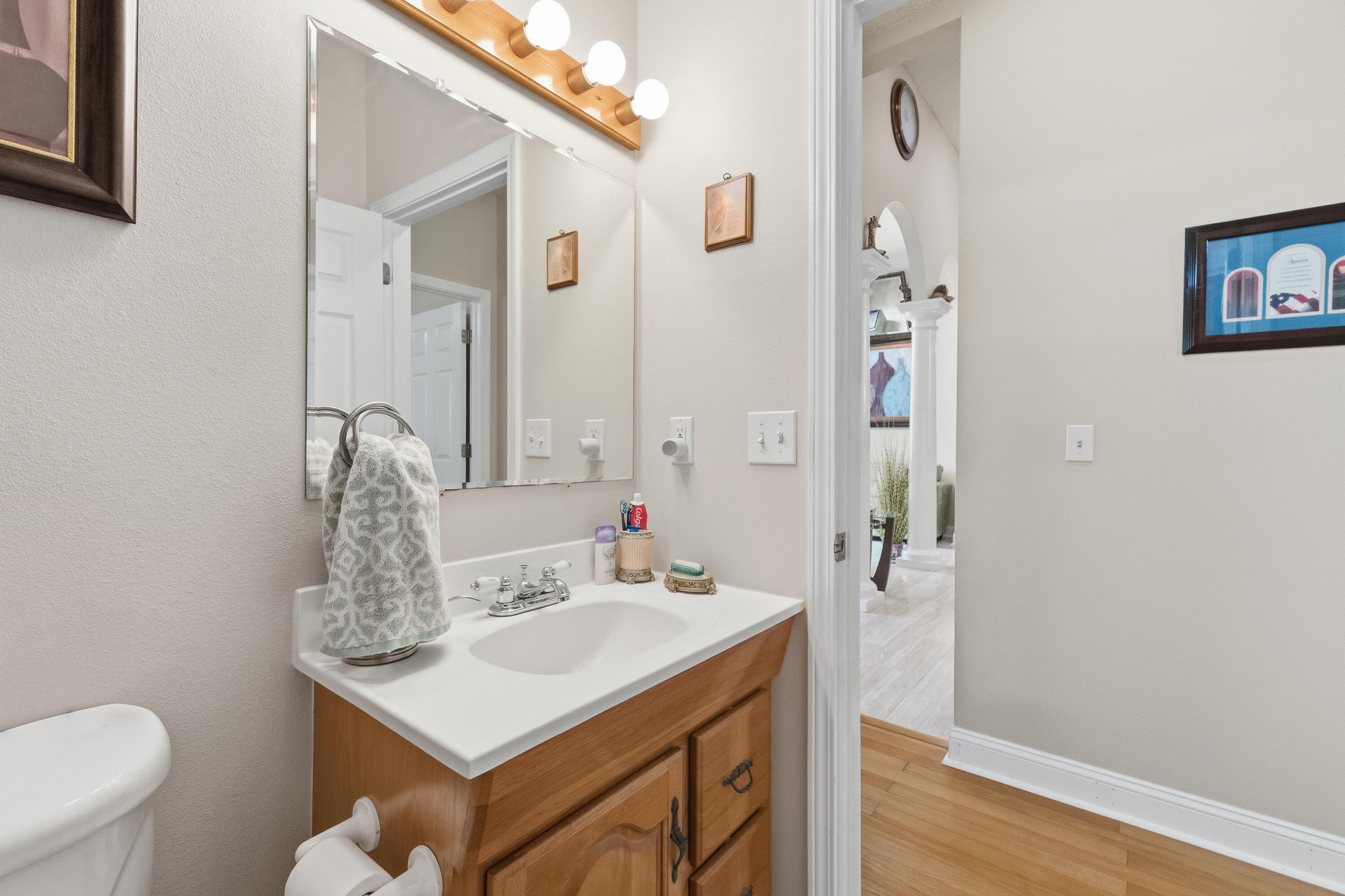 HOLLEY BY THE SEA - Residential