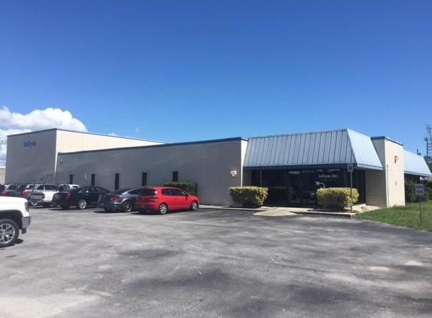 11,000 SF Office building with 8500 SF of office and 2500 SF of workshop or warehouse, property is located in the HUB ZONE, free standing building, parking lot has recently been repaved, centrally located in Fort Walton Beach between Eglin AFB and Hurlburt AFB