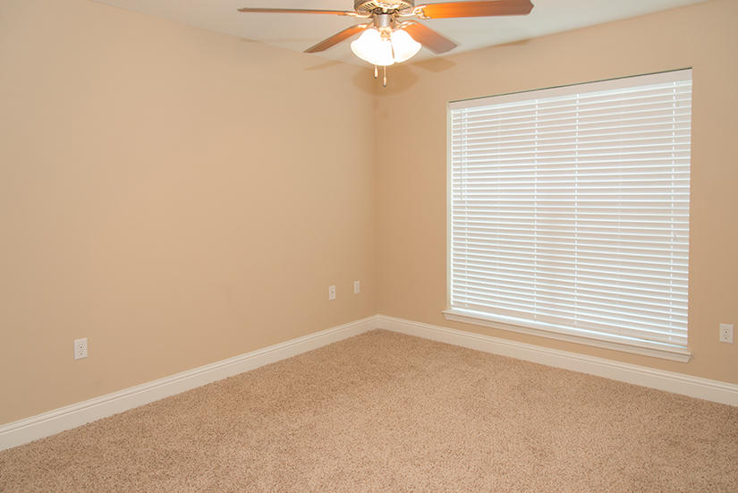 THE MEADOWS - Residential Lease