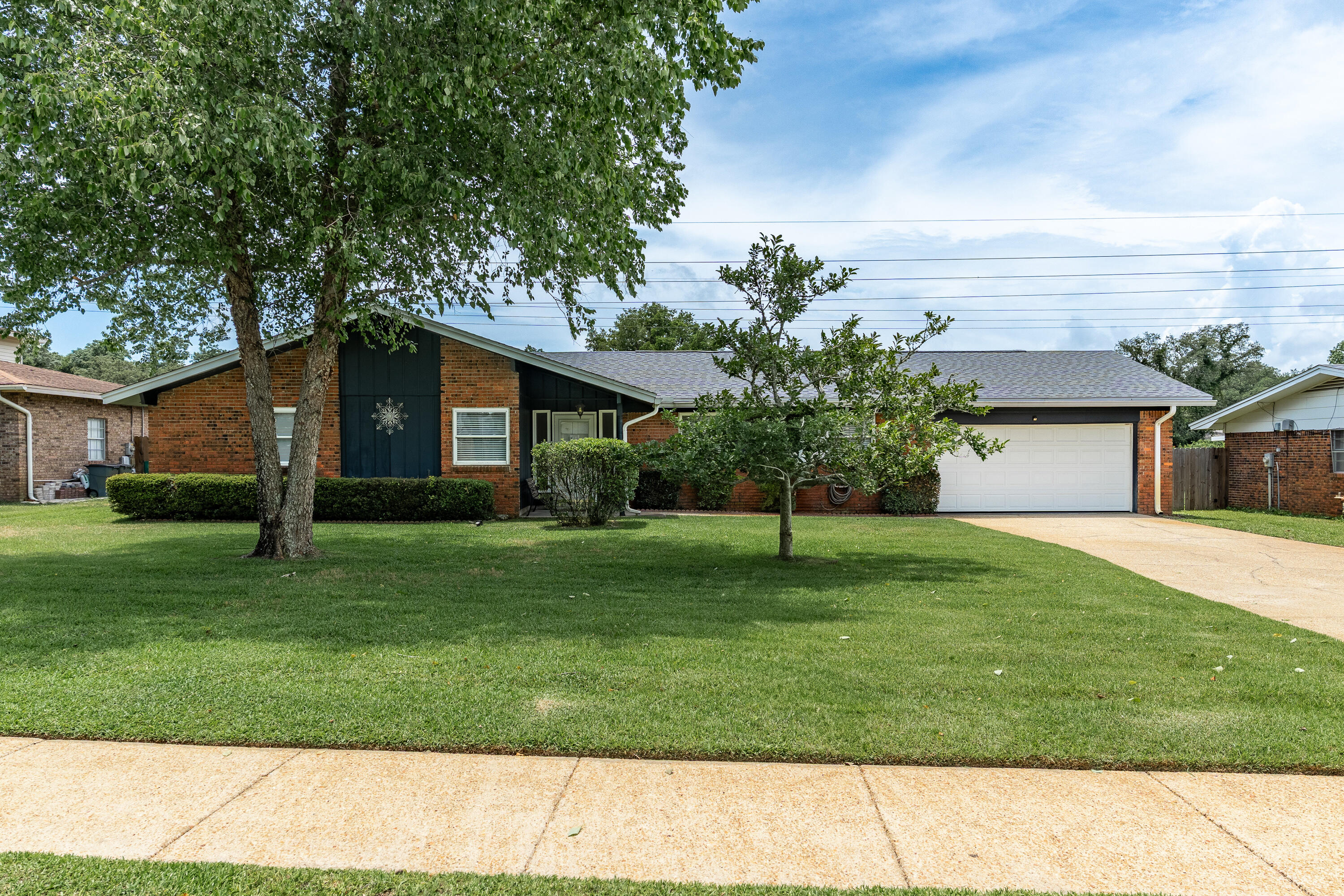 PINEDALE 1ST ADDN - Residential