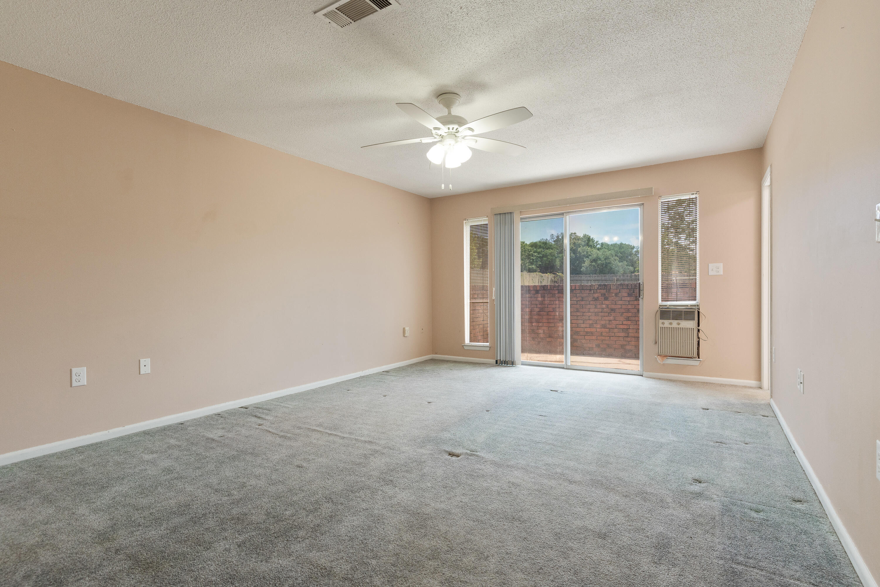 PINEDALE 1ST ADDN - Residential
