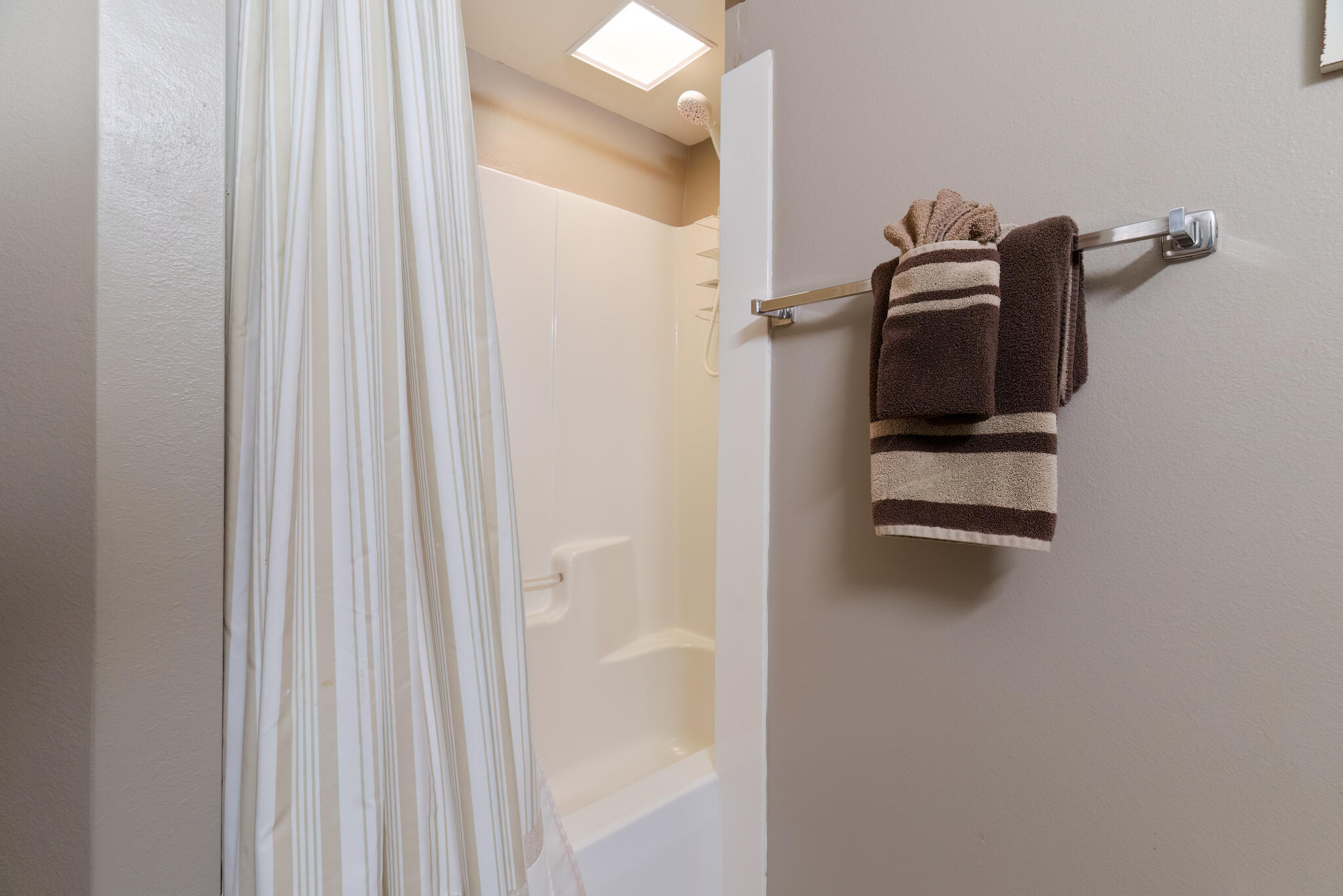 DUNE POINTE CONDOMINIUMS - Residential