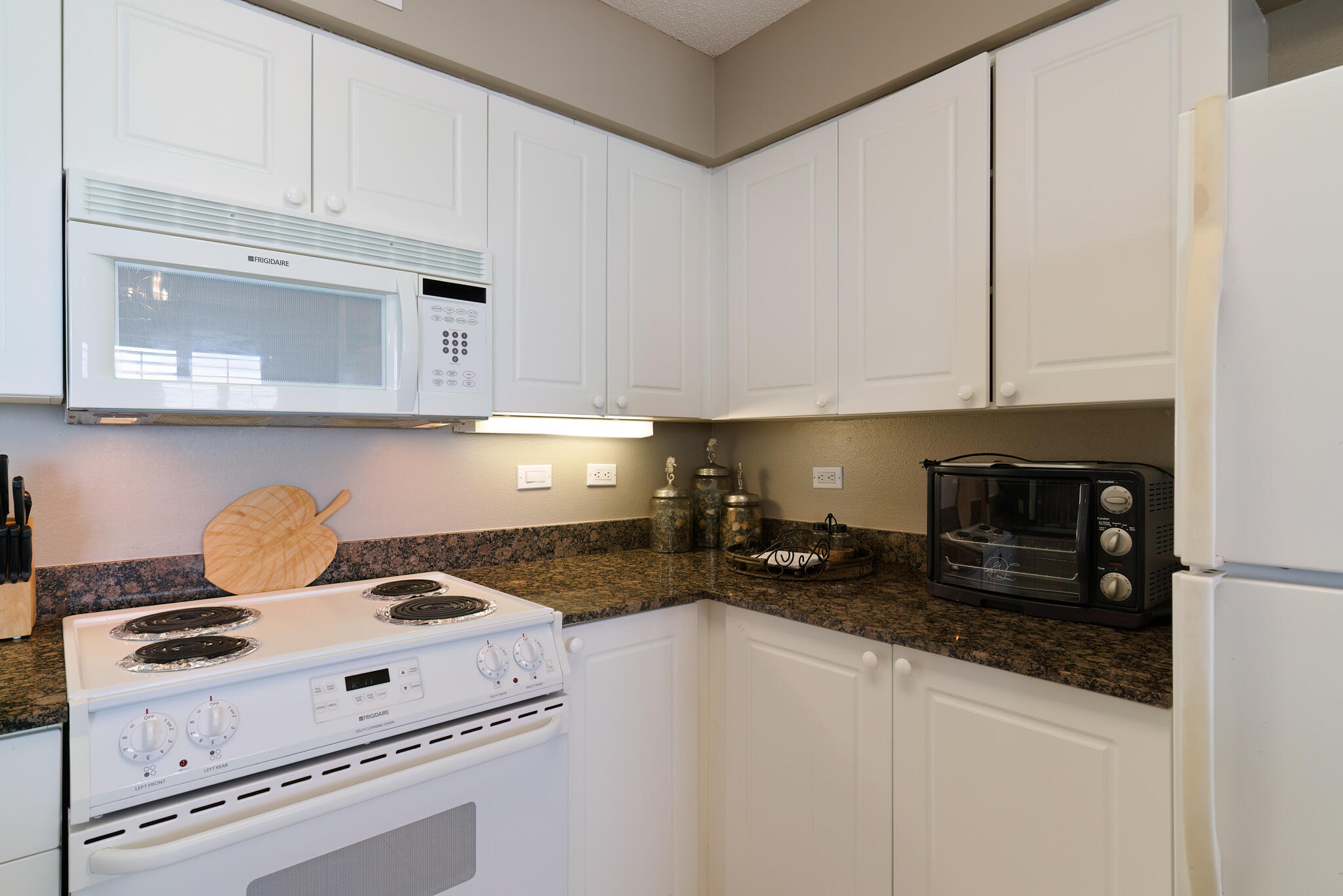 DUNE POINTE CONDOMINIUMS - Residential