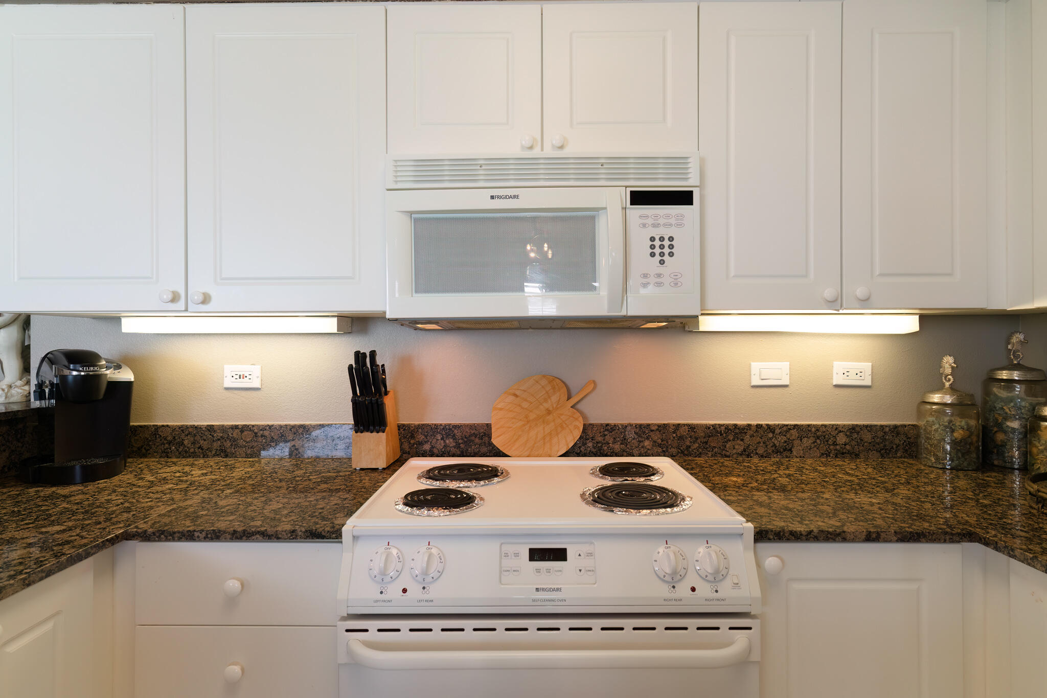 DUNE POINTE CONDOMINIUMS - Residential