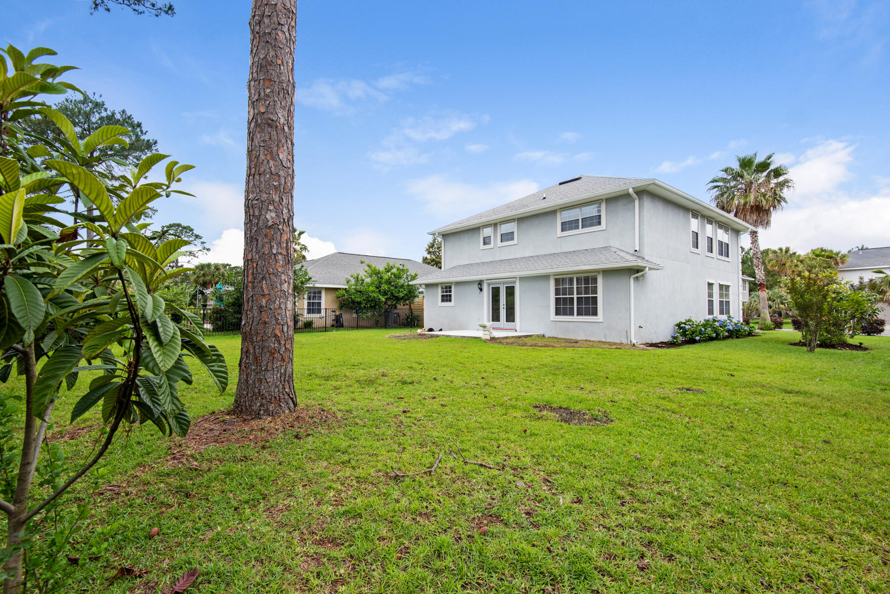 EMERALD LAKES PH 1 - Residential