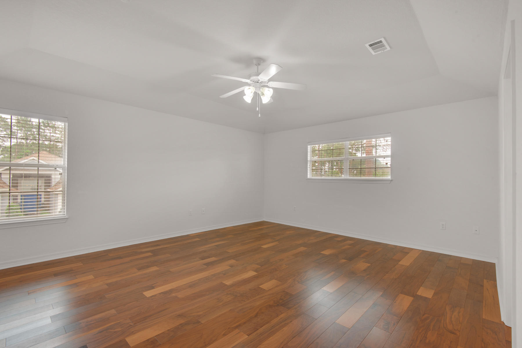 EMERALD LAKES PH 1 - Residential