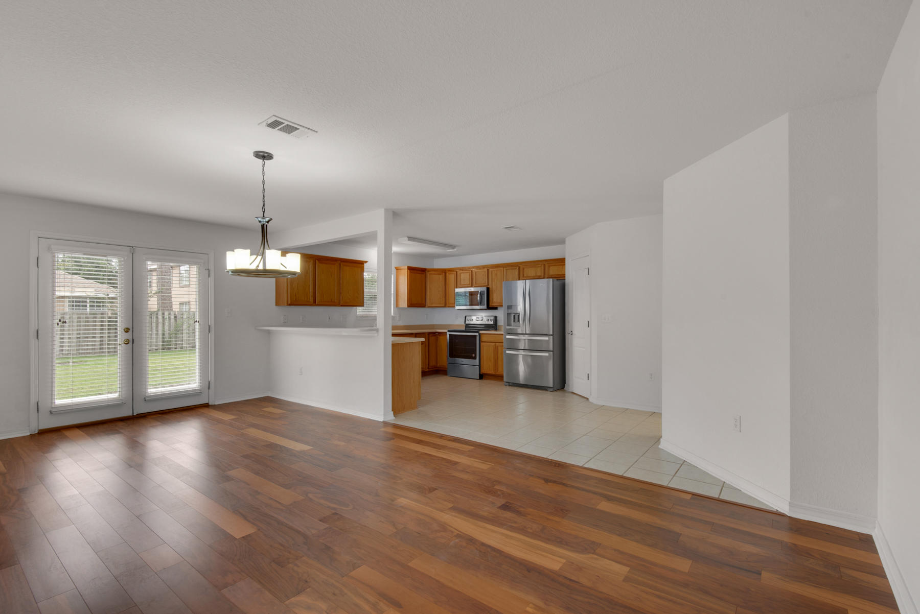 EMERALD LAKES PH 1 - Residential