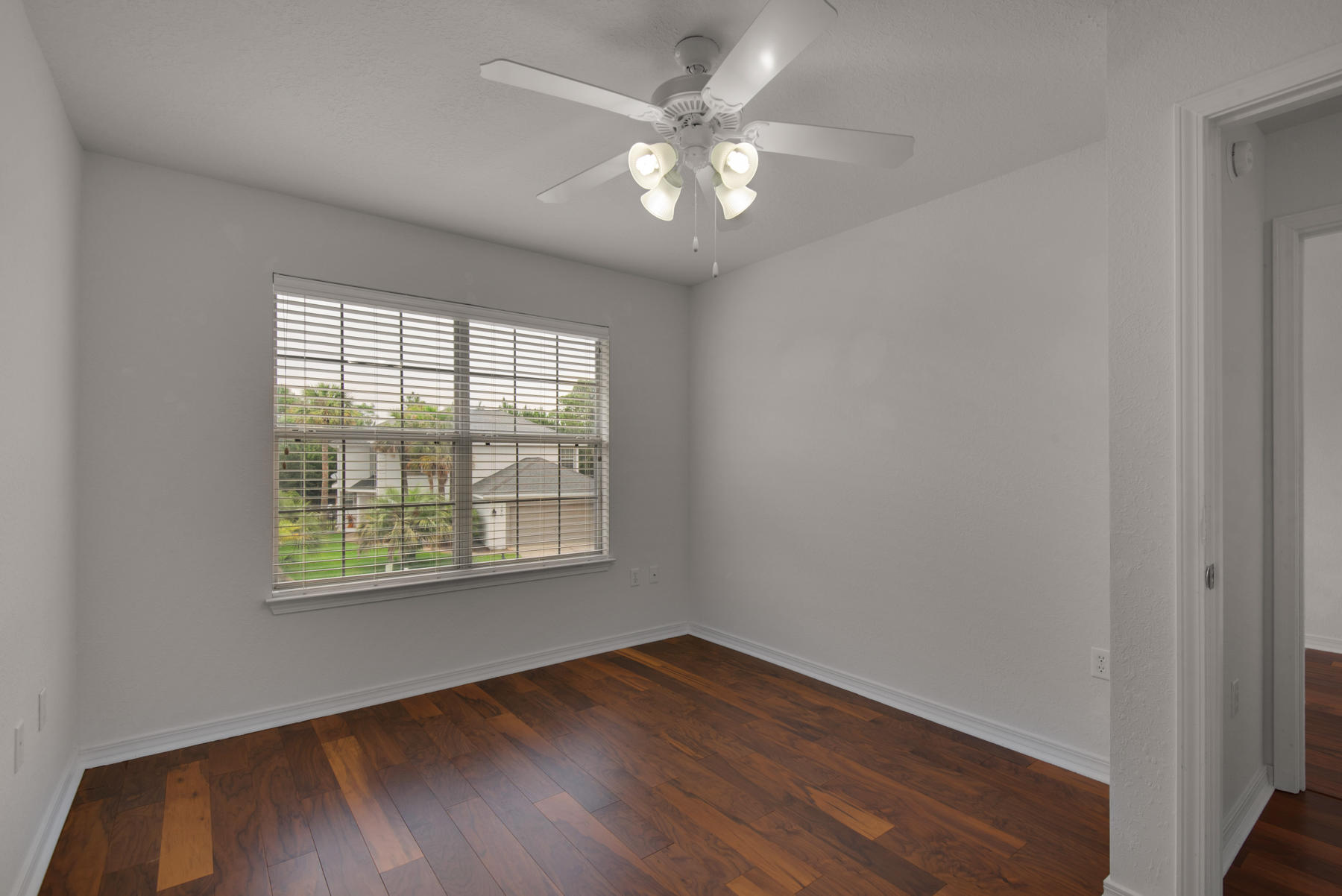 EMERALD LAKES PH 1 - Residential