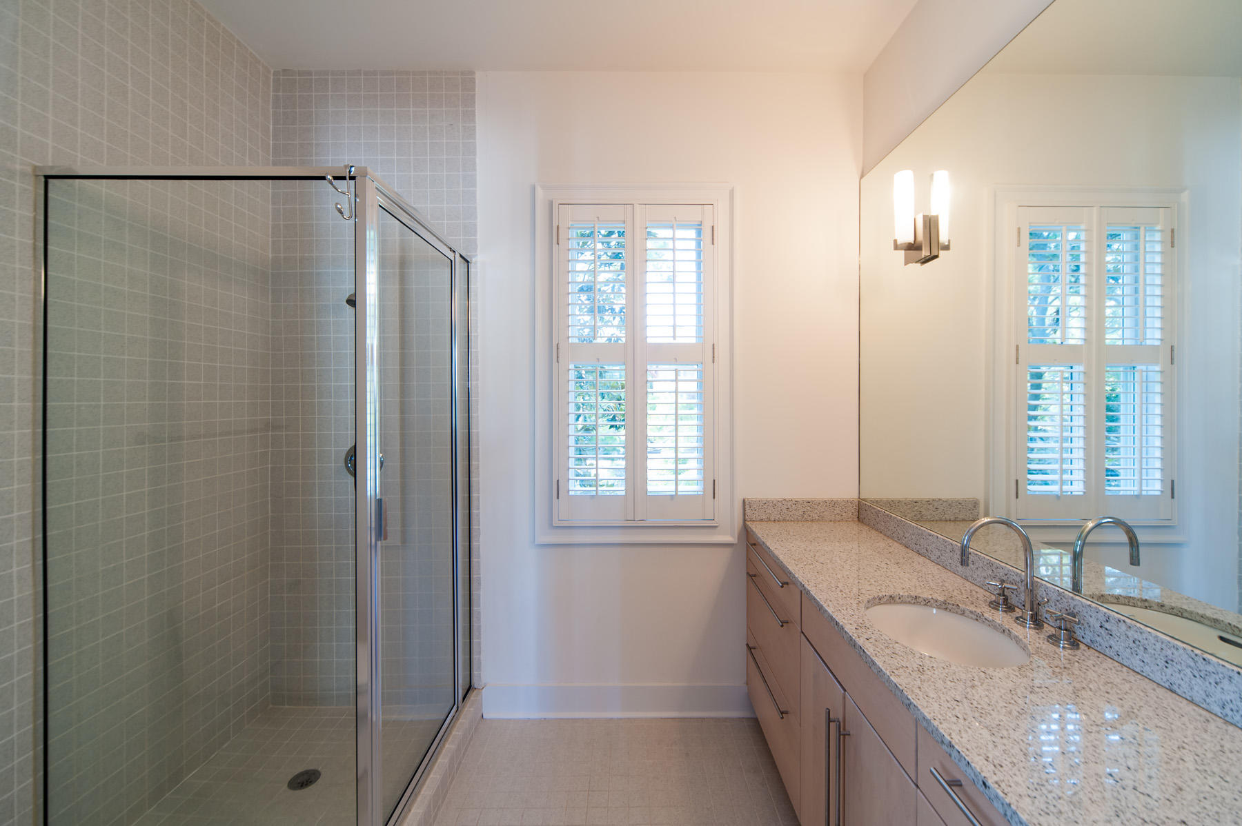 CRESCENT CAYE - Residential