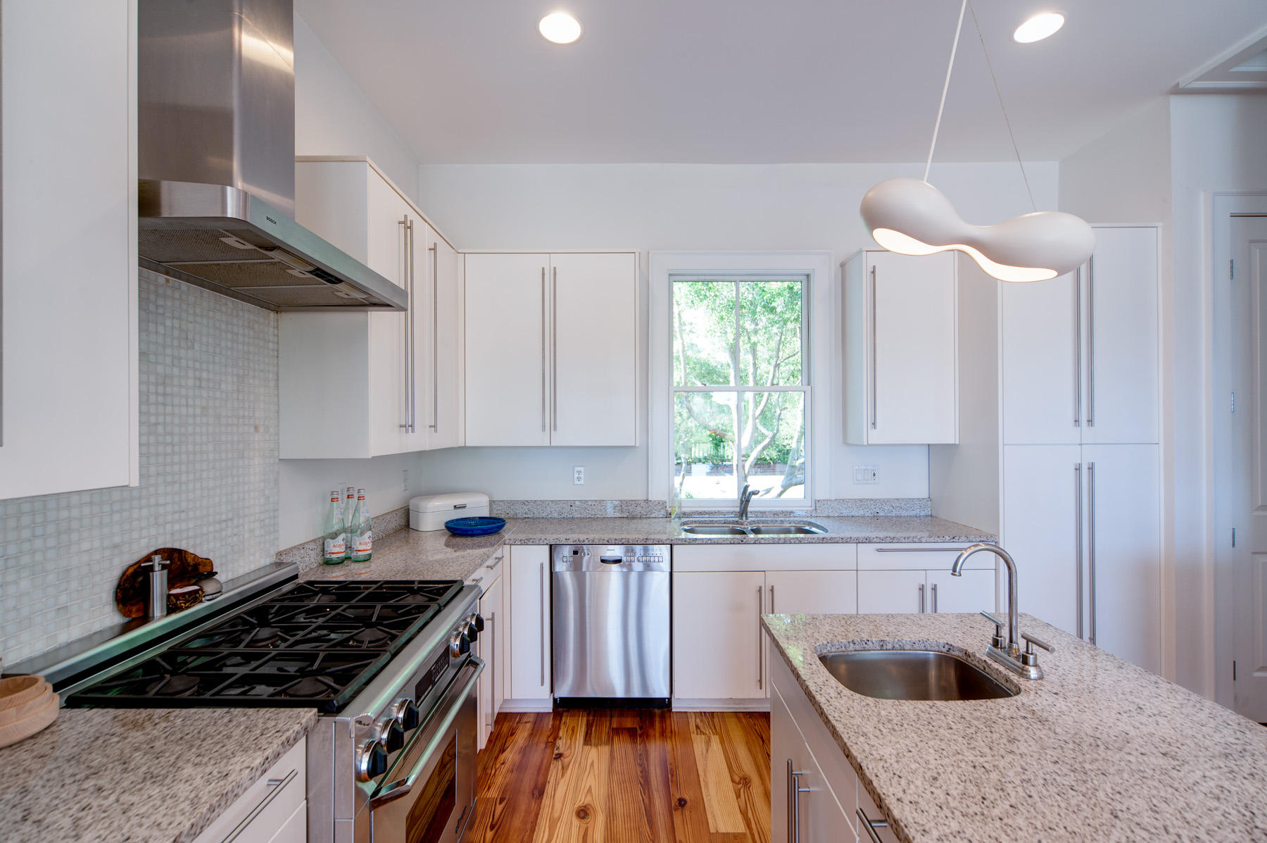 CRESCENT CAYE - Residential