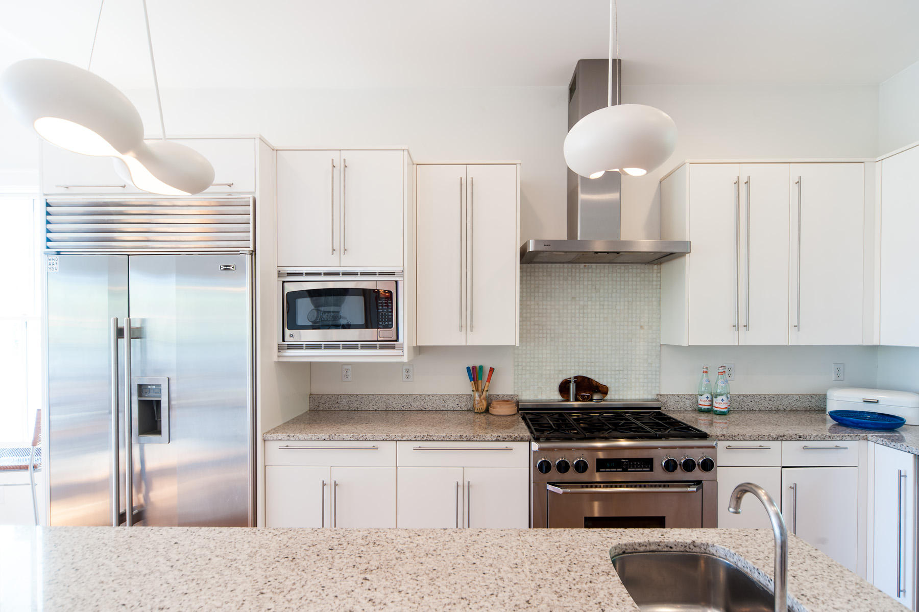 CRESCENT CAYE - Residential
