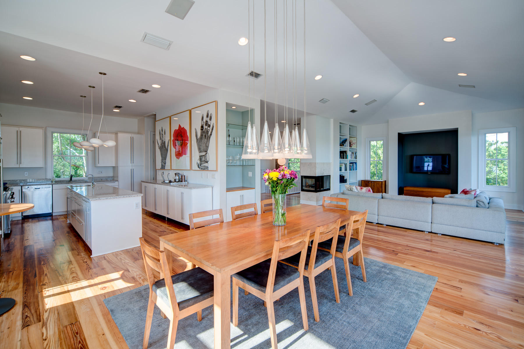 CRESCENT CAYE - Residential