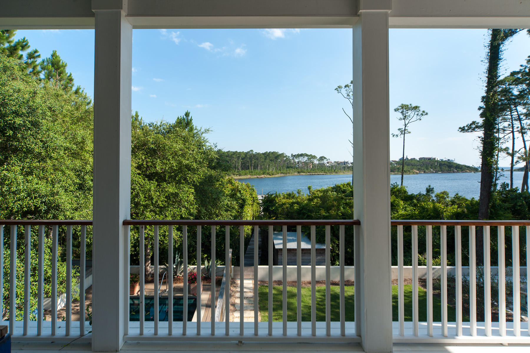 CRESCENT CAYE - Residential