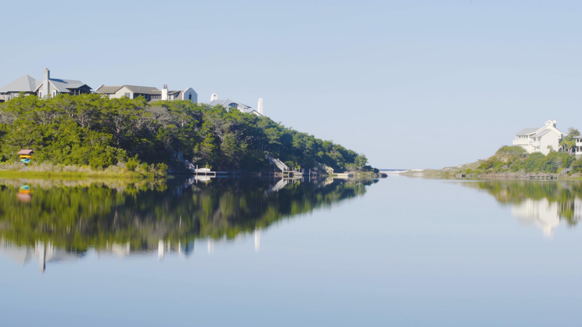 CRESCENT CAYE - Residential
