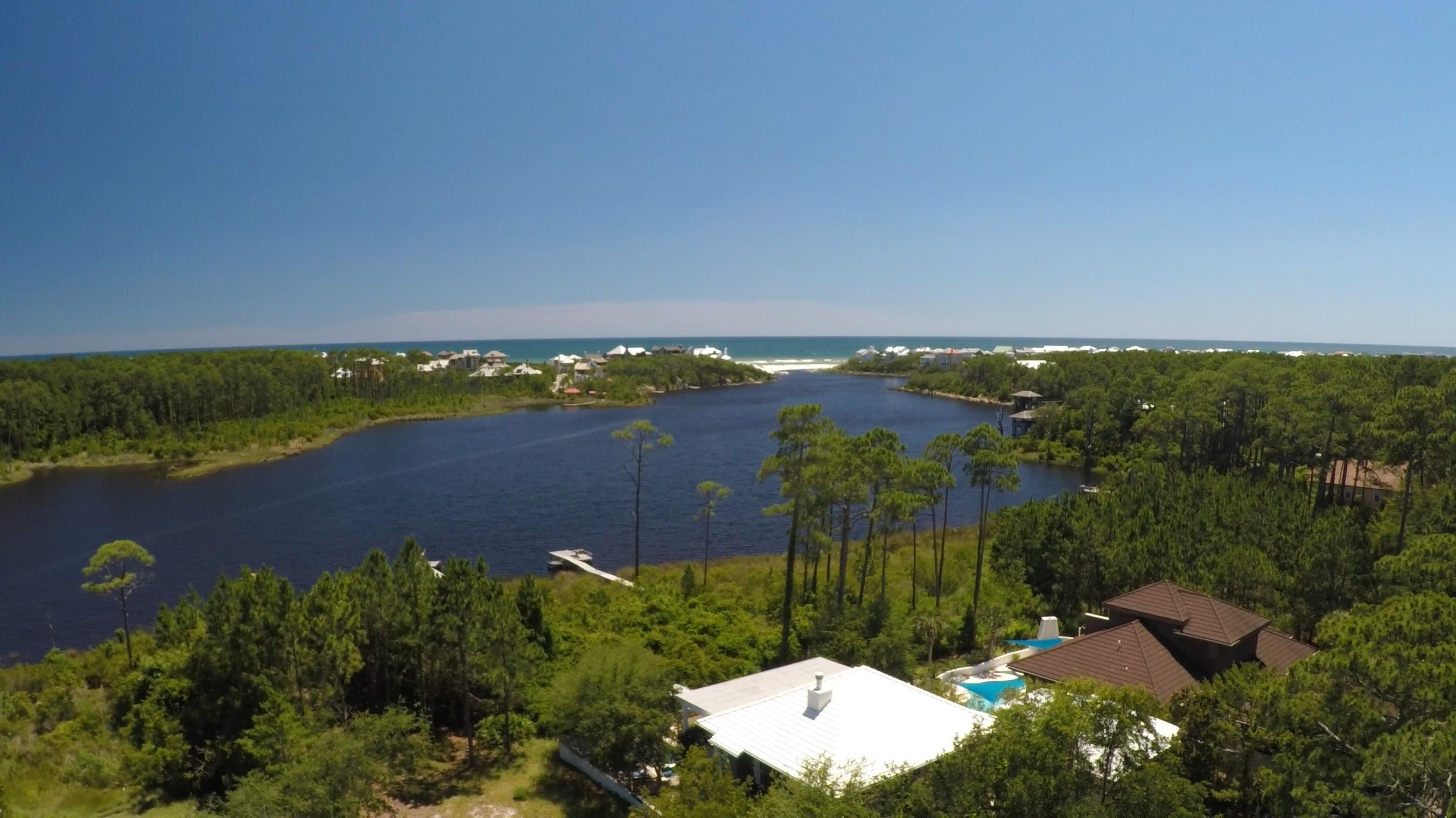 CRESCENT CAYE - Residential