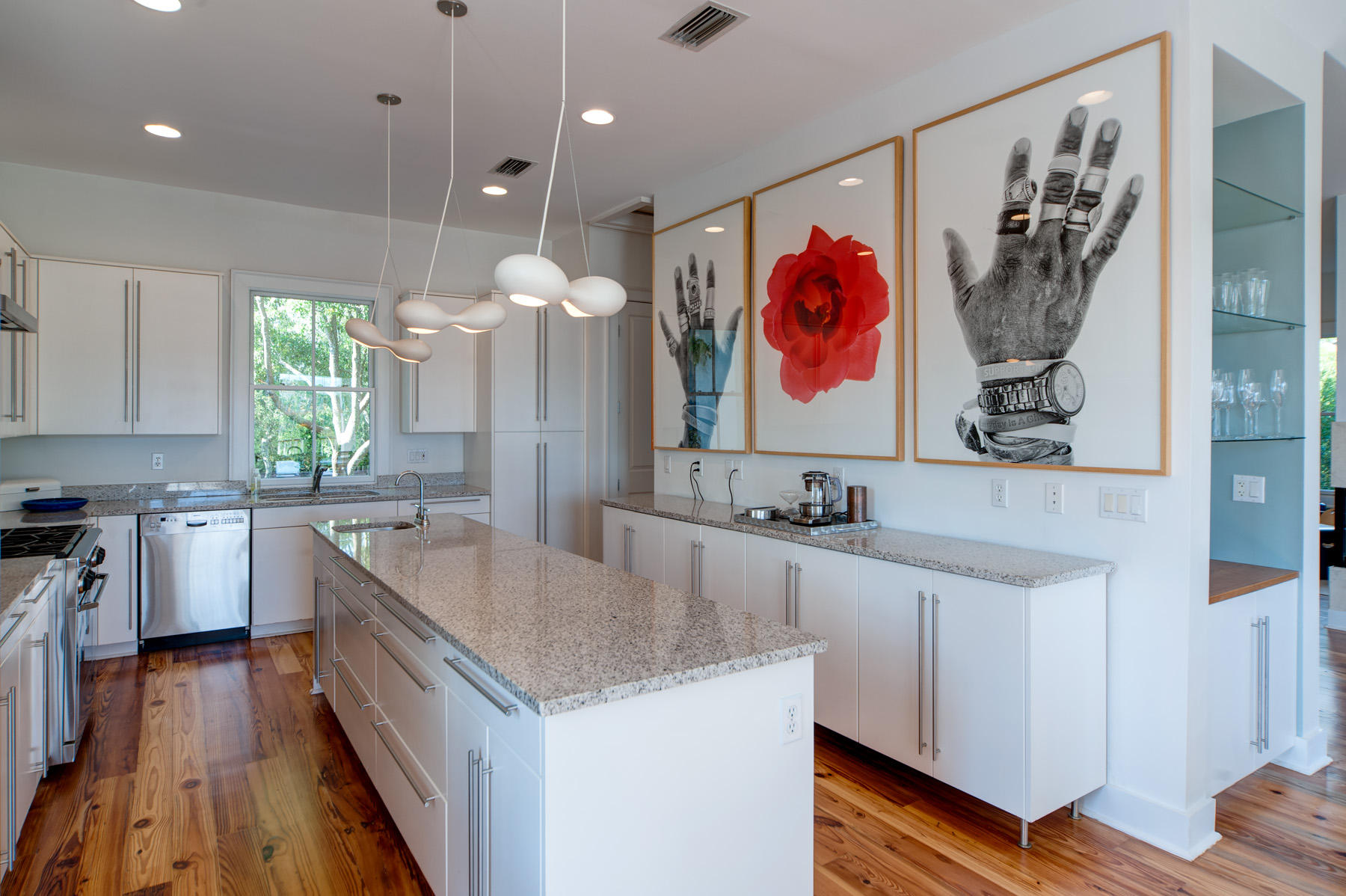 CRESCENT CAYE - Residential
