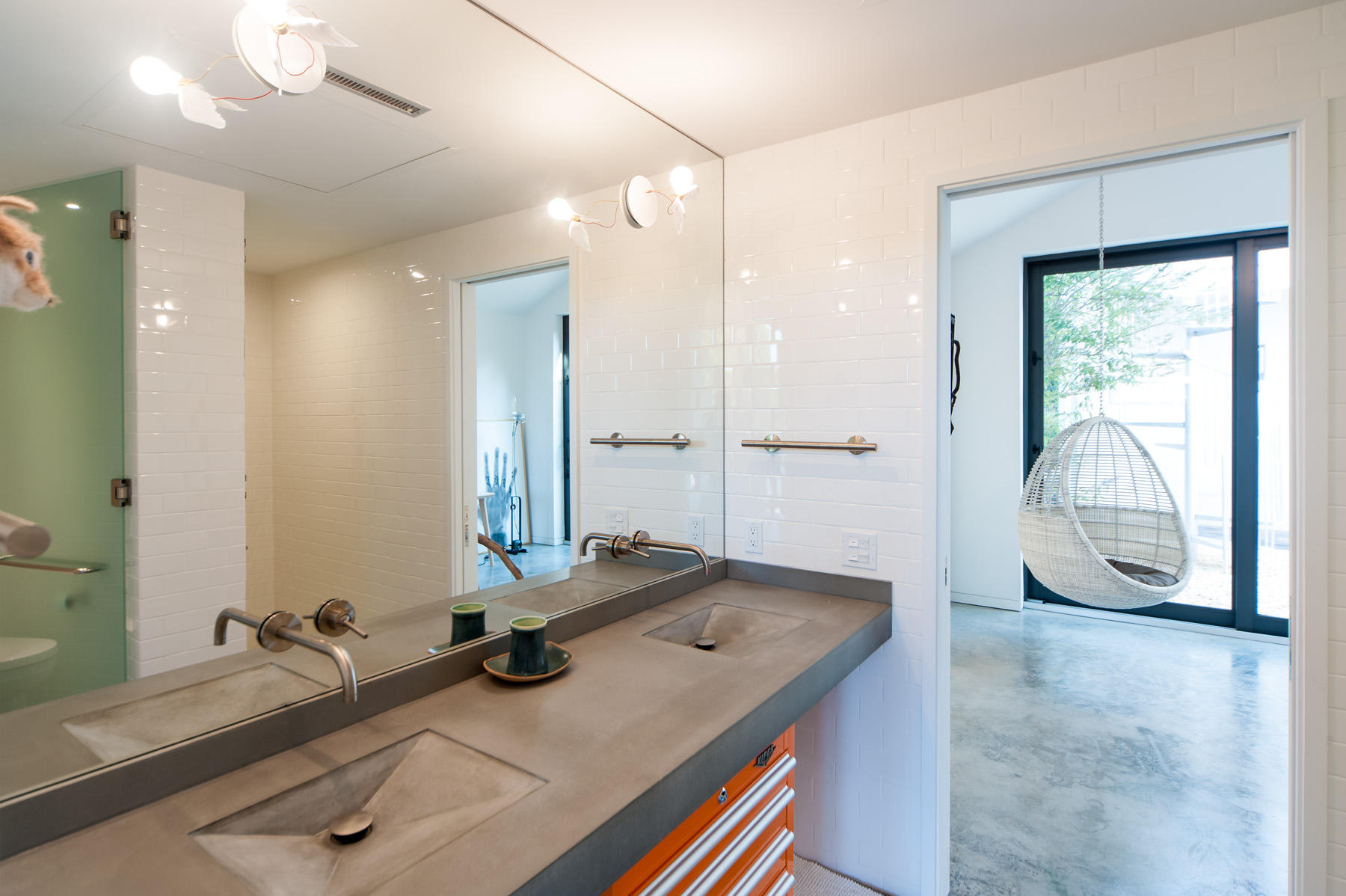 CRESCENT CAYE - Residential
