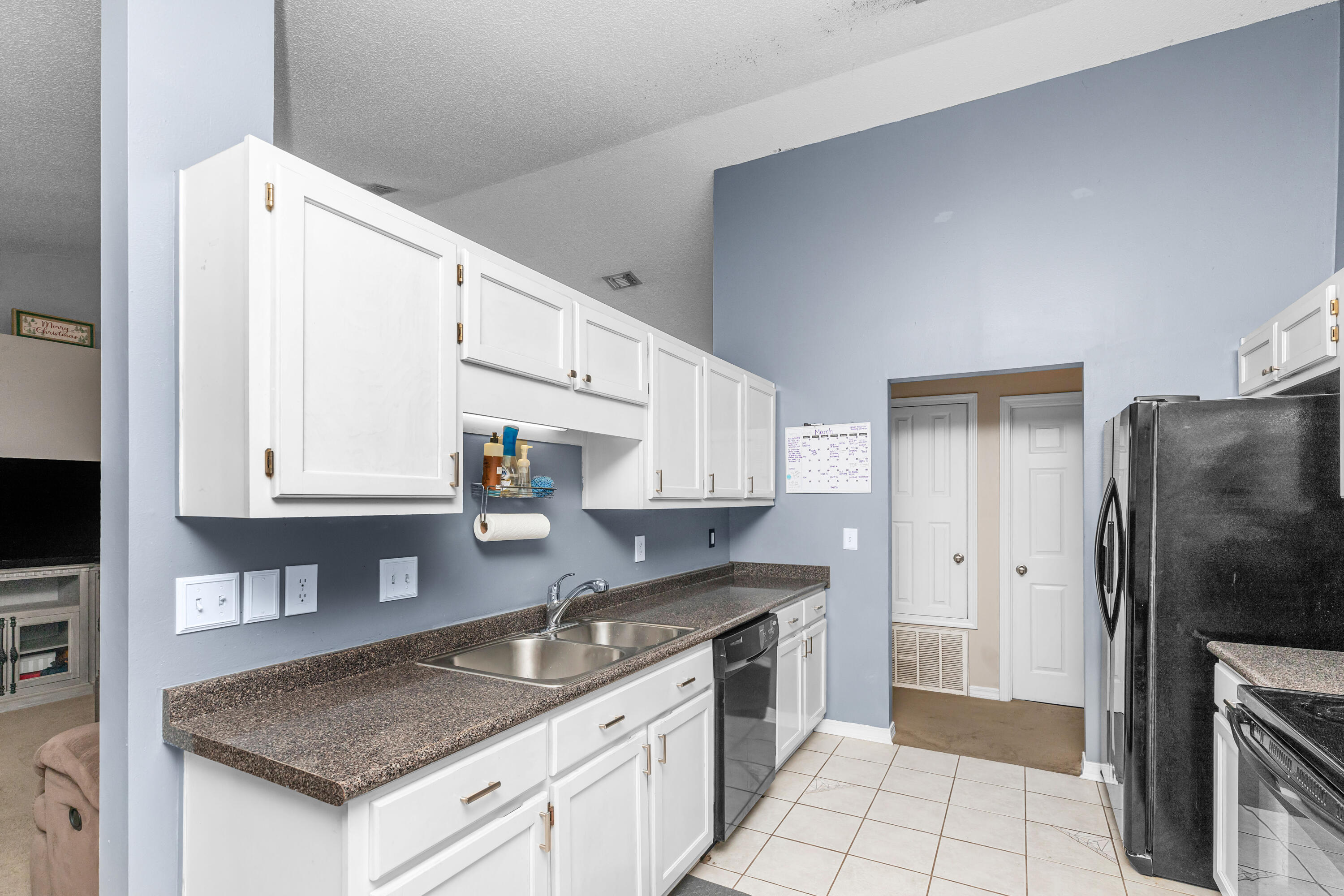 STEEPLECHASE - Residential Lease