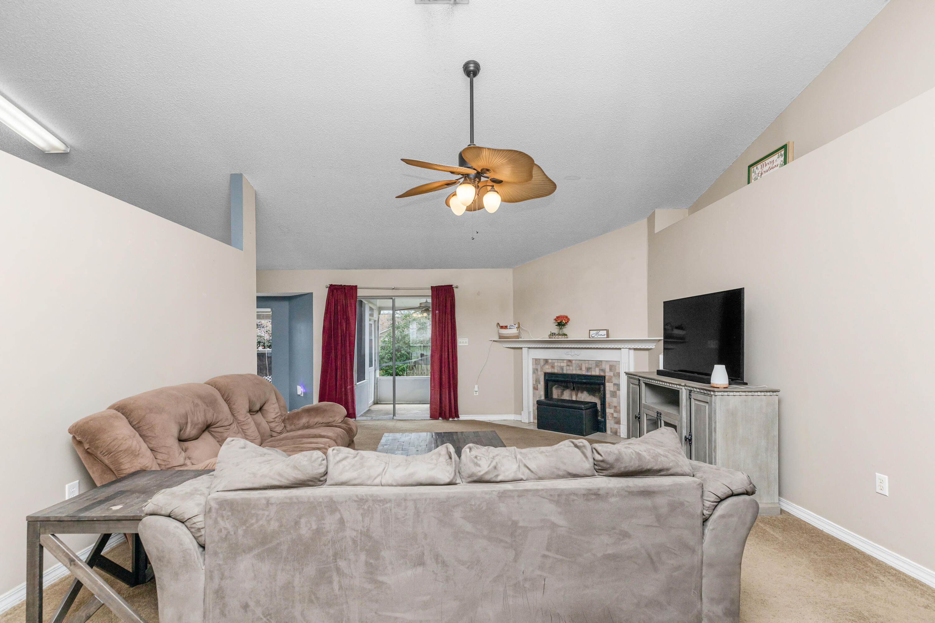 STEEPLECHASE - Residential Lease